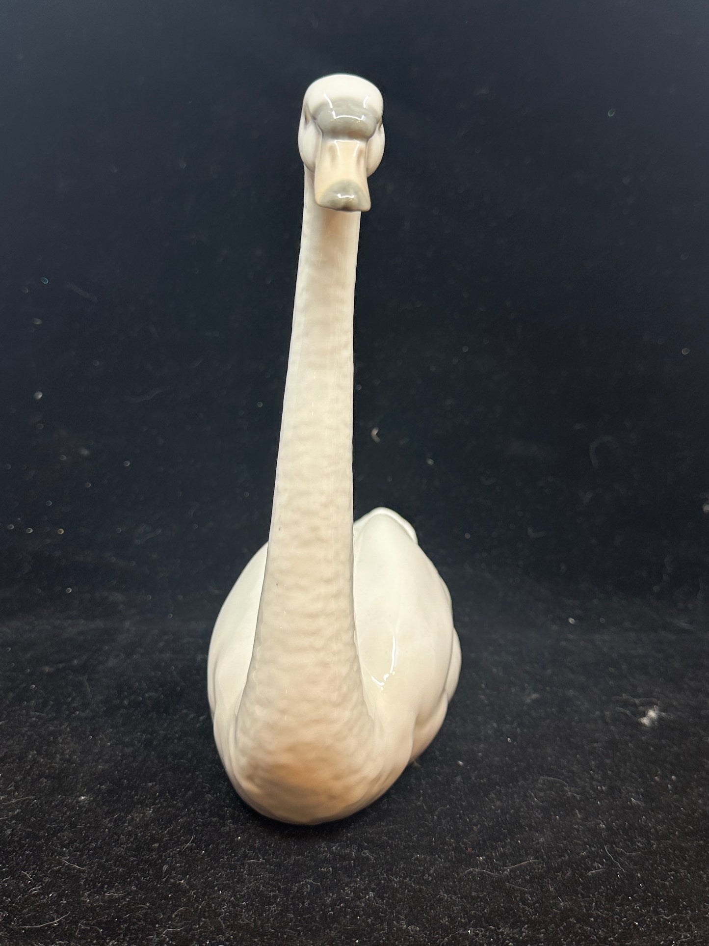 Lladro Graceful Swan #5230 (TY16ZL)