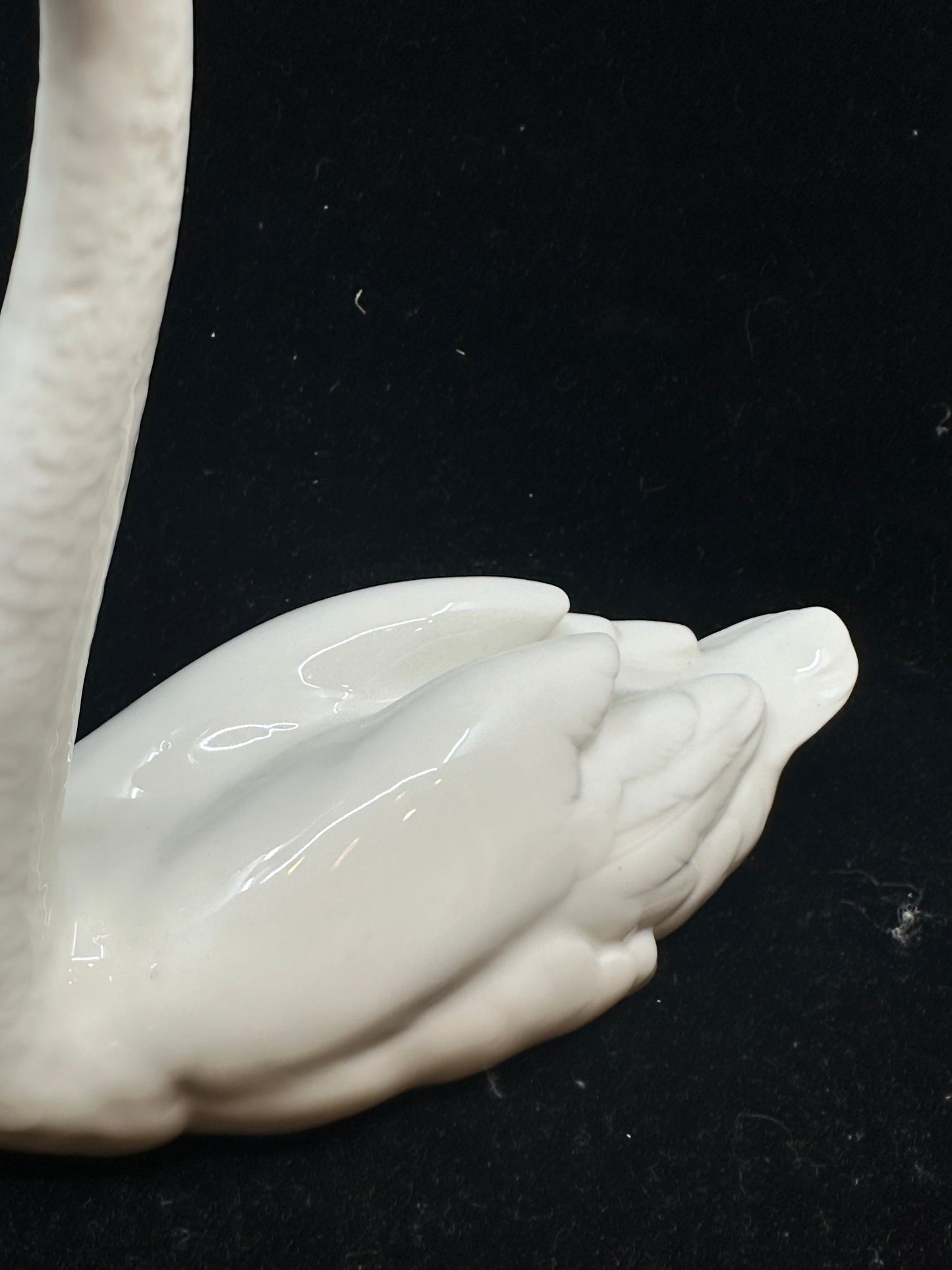 Lladro Graceful Swan #5230 (TY16ZL)