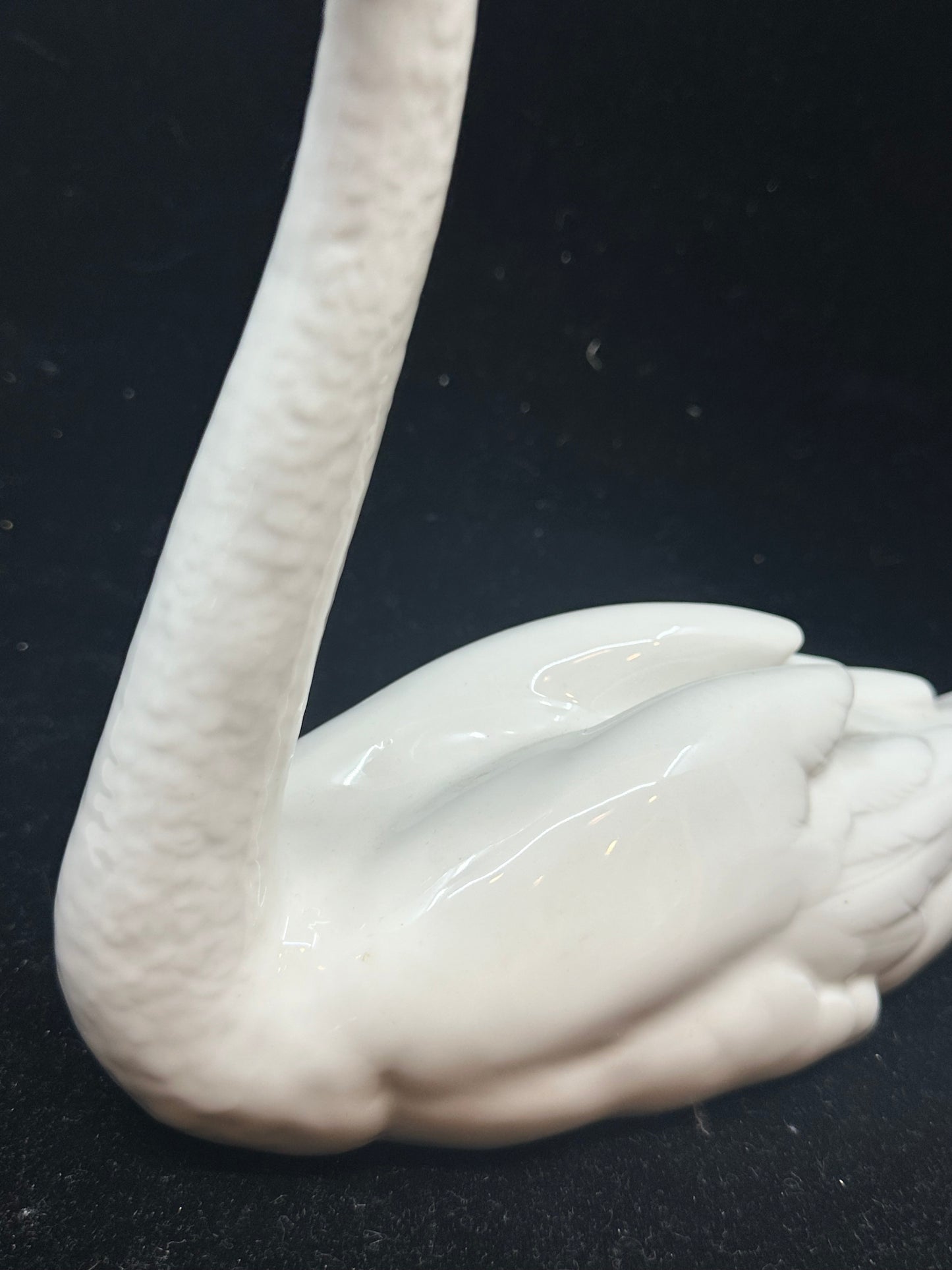 Lladro Graceful Swan #5230 (TY16ZL)