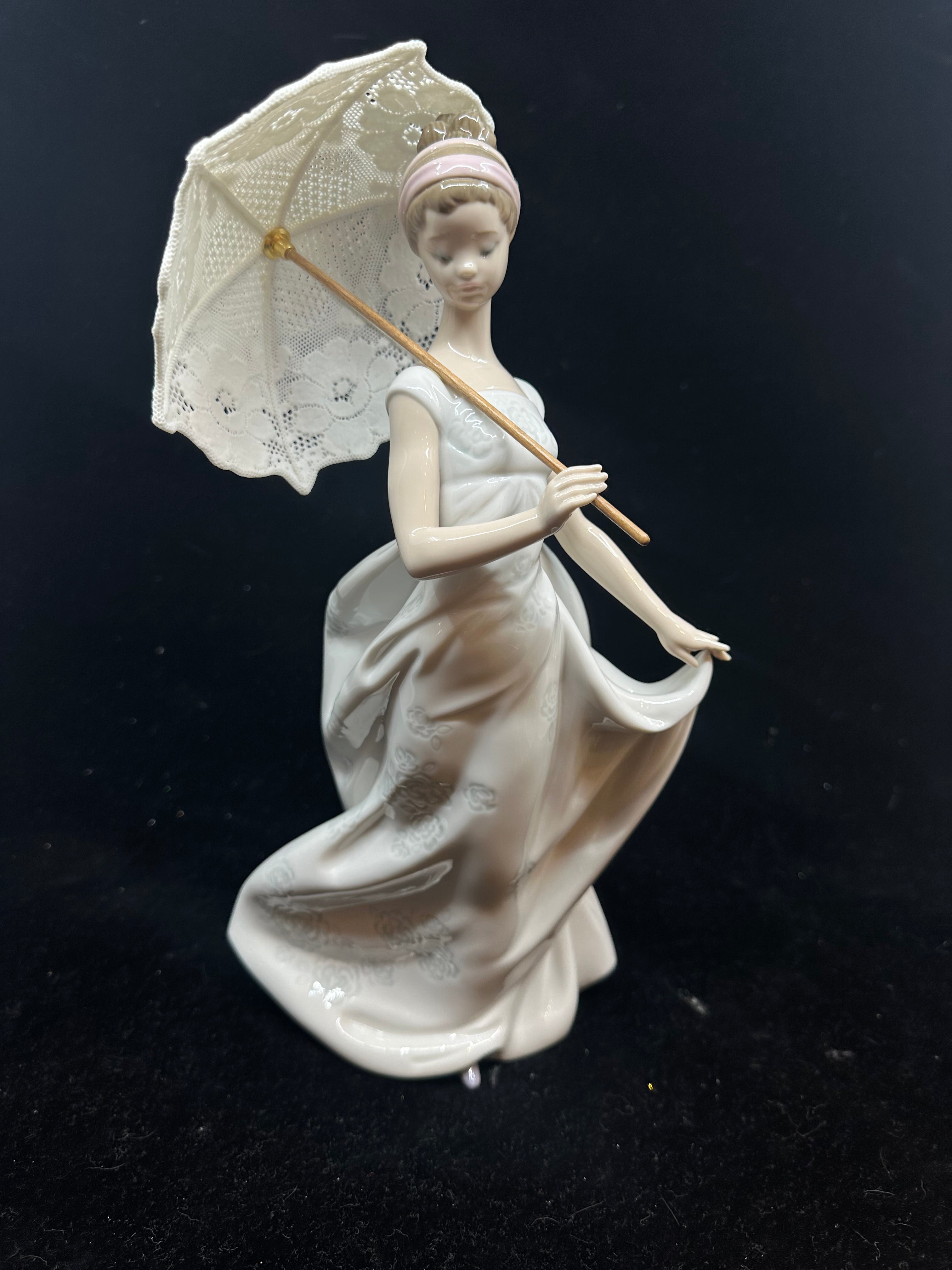 LLADRO figurine retailer