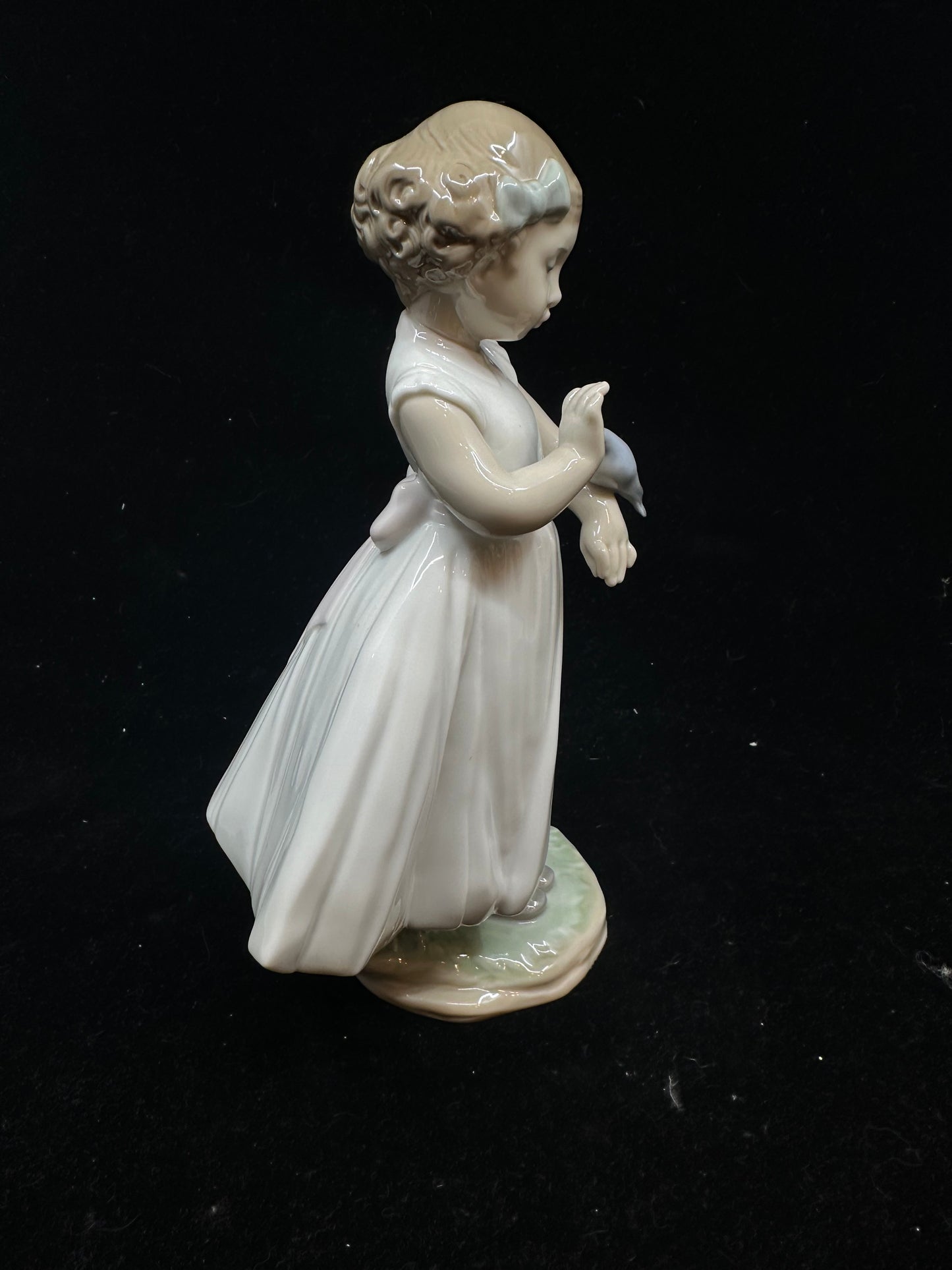 Lladro Are You Tired Figurine #8059 (PKA3DP)