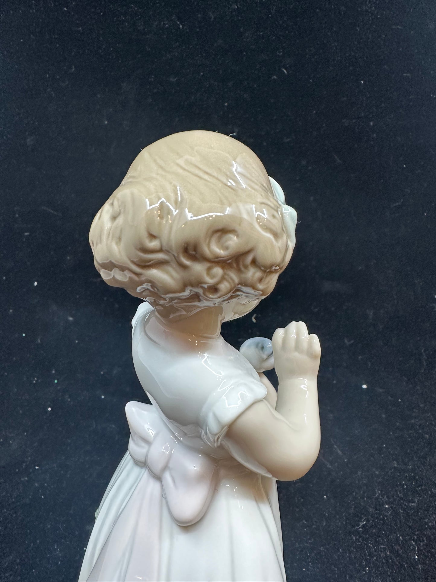 Lladro Are You Tired Figurine #8059 (PKA3DP)