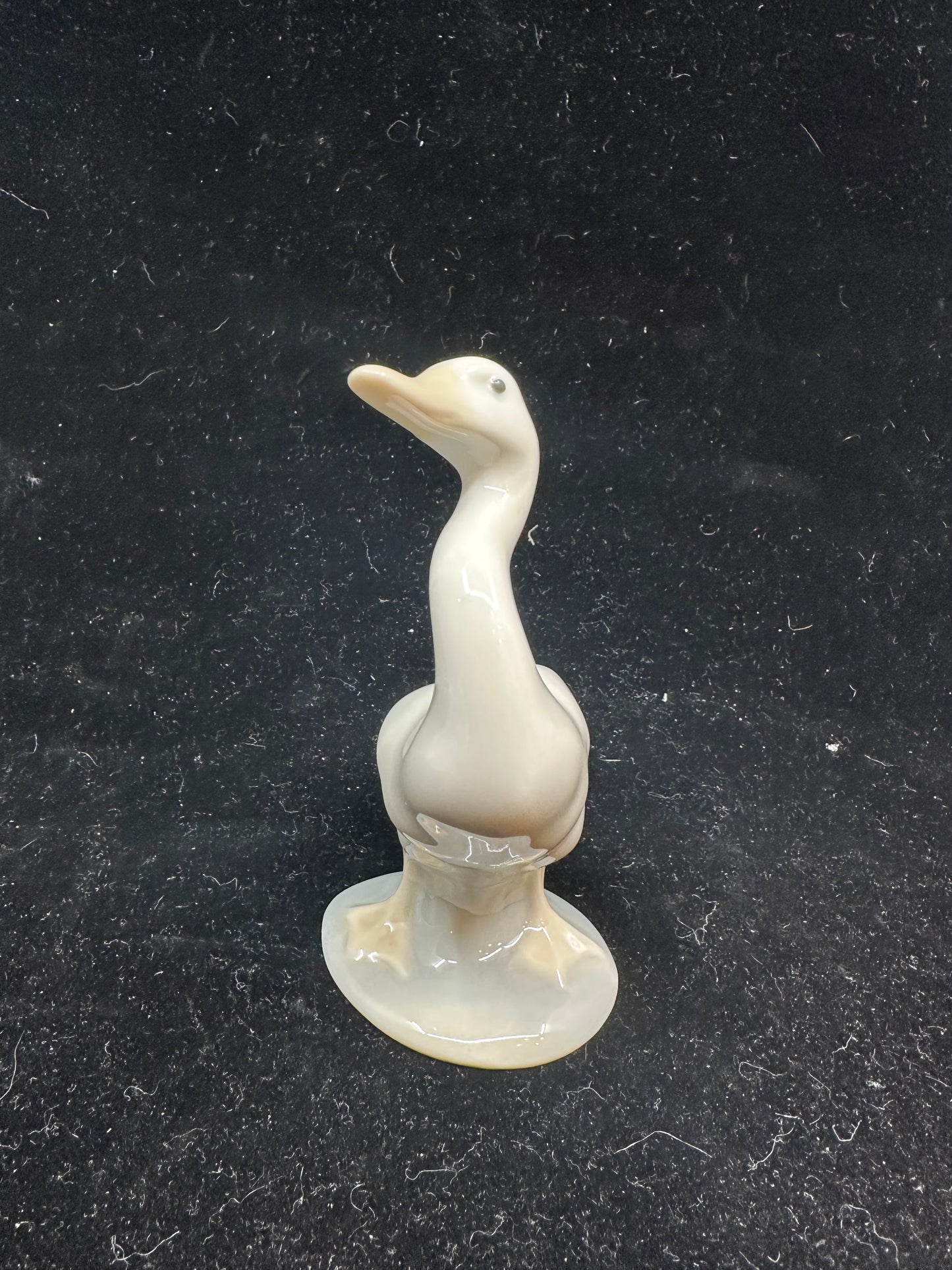 Lladro Standing Goose Figurine (KDJ53J)