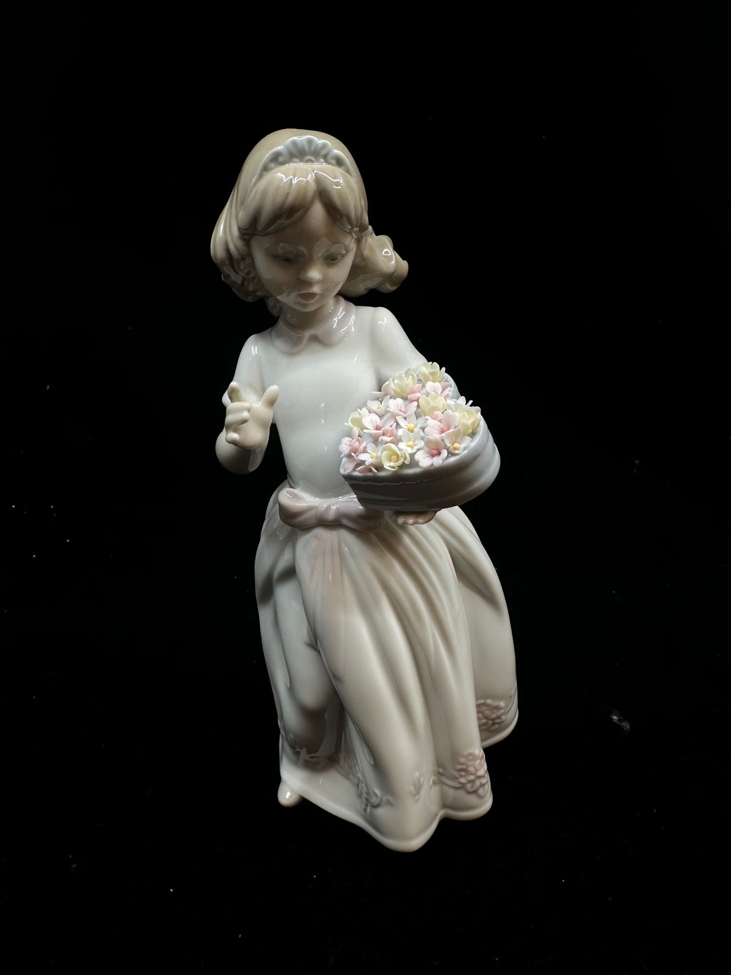 Lladro for a Special Someone Figurine #6915 (RUGEQU)