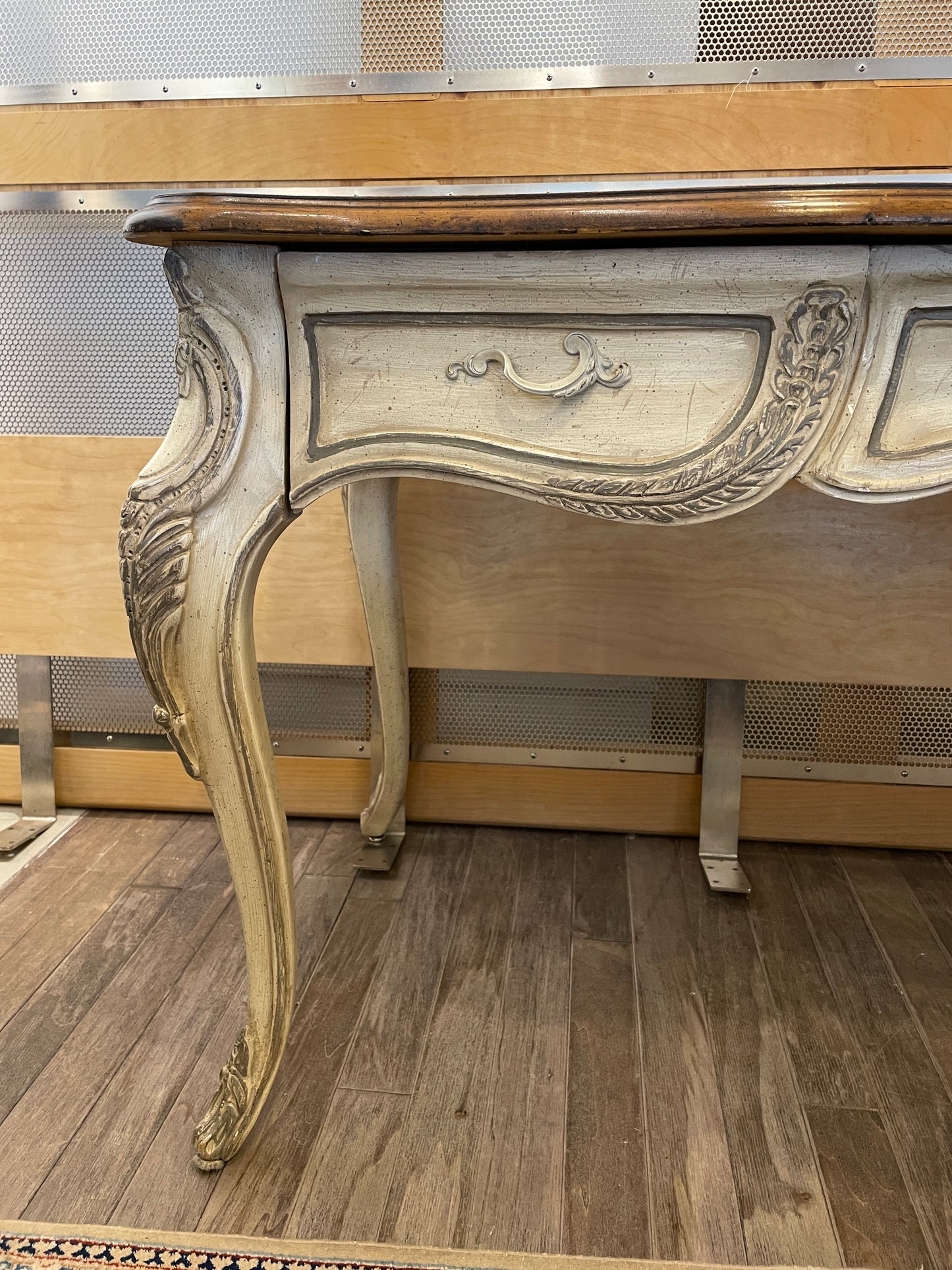 French Provincial Ladies Writing Desk AS IS (0AR001)