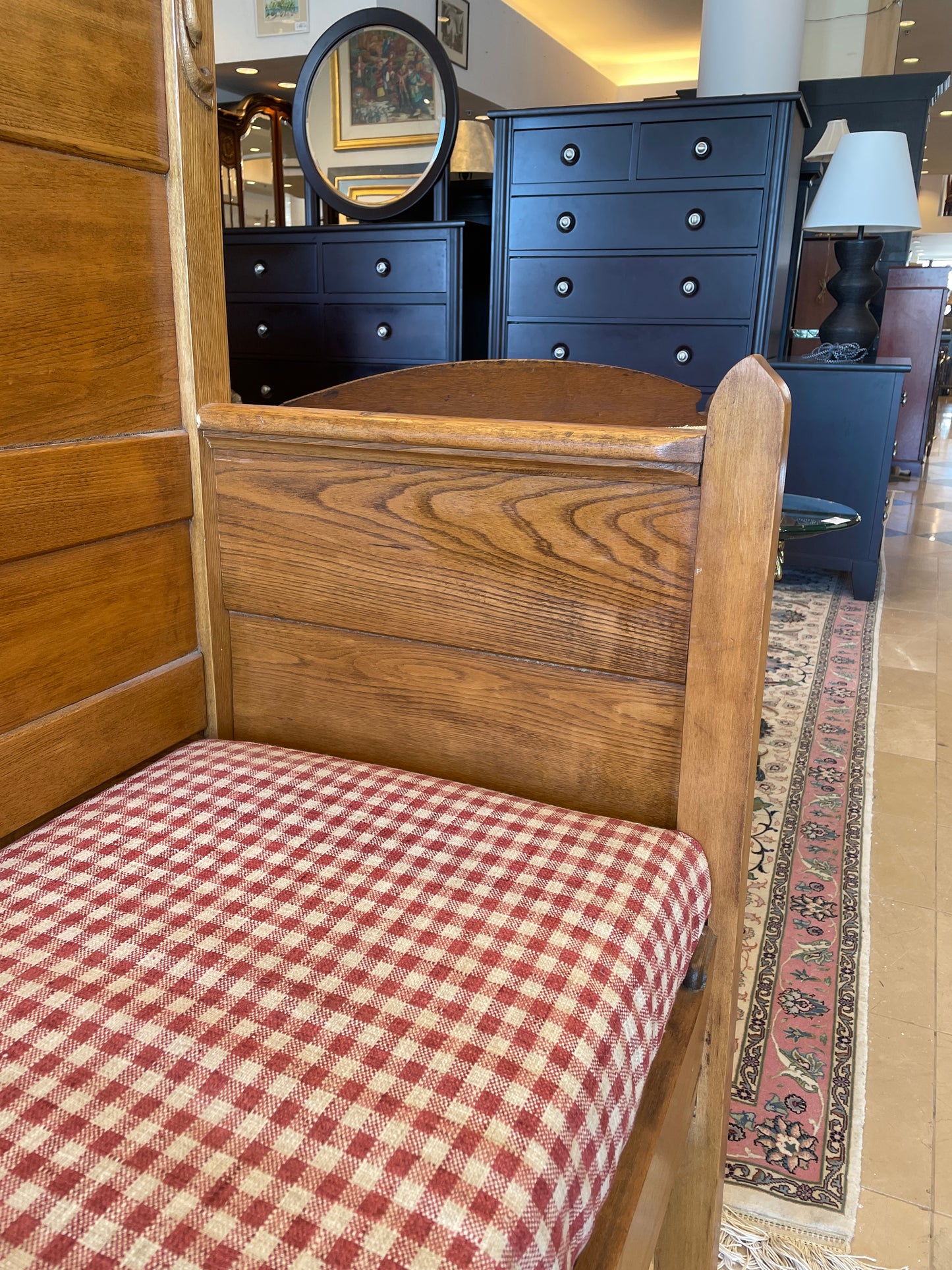 Custom Early American Oak Bench (0B7001)