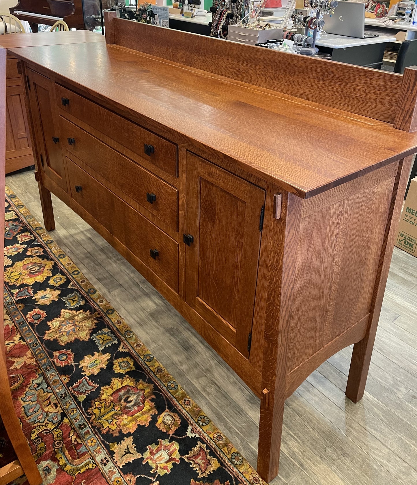 Yoders Amish Oak Mission Sideboard (34C3VV)