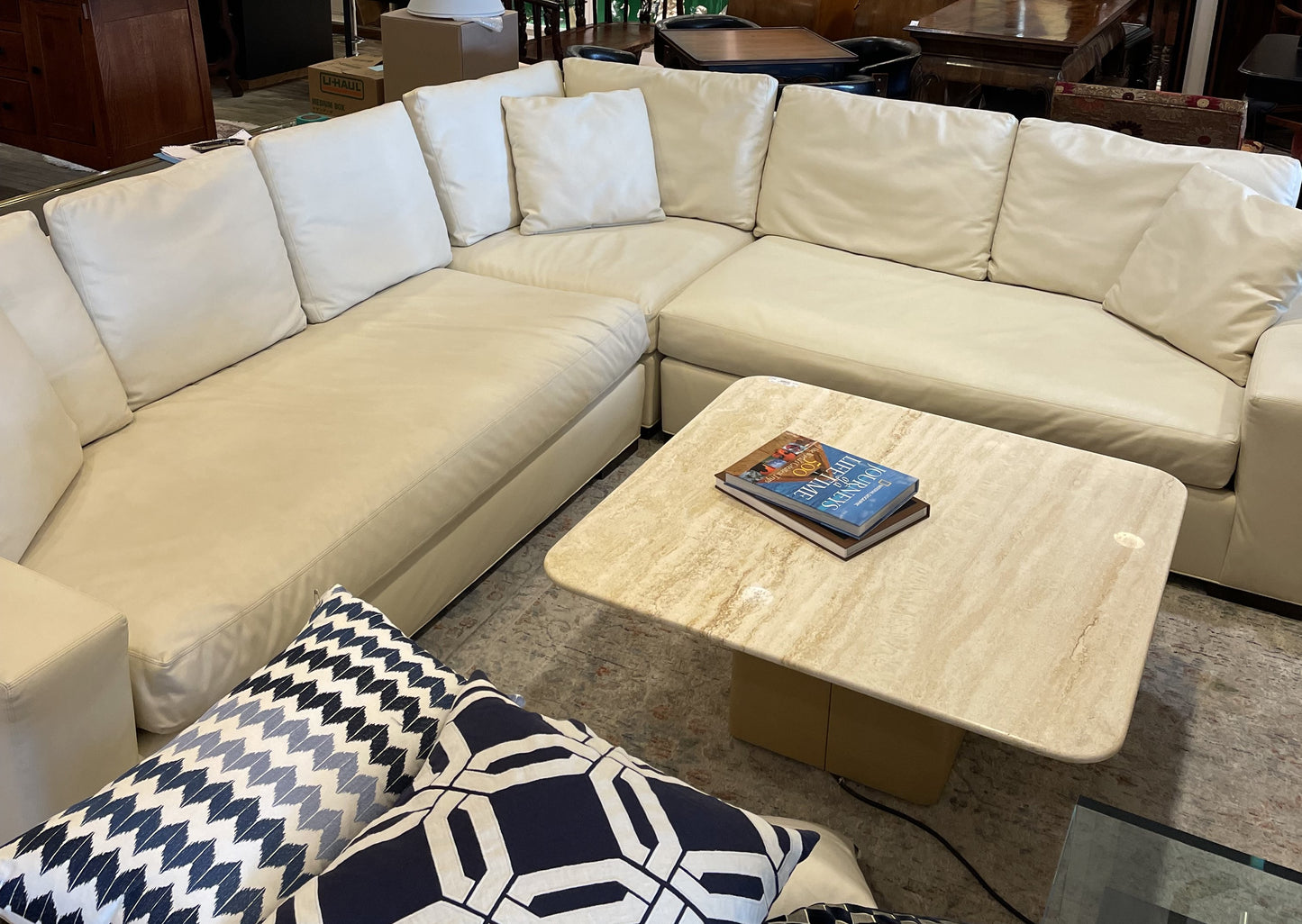 Lee Industries White Leather Sectional (U4FQ14)