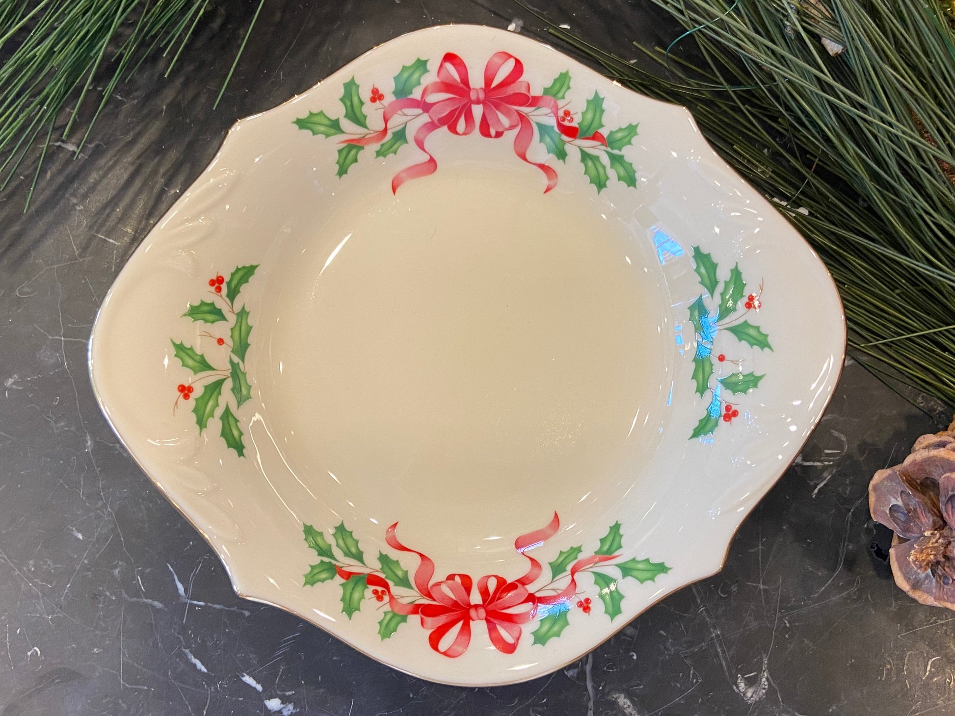 Lenox Holiday Candy Dish (26255) – The Perfect Thing