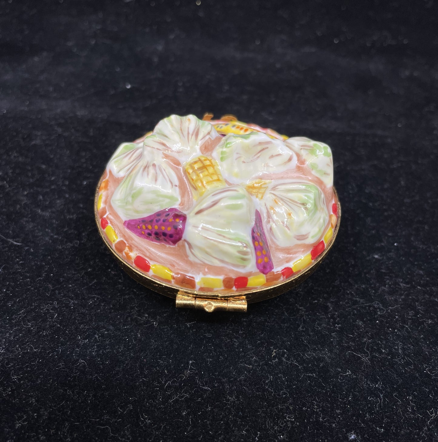 Limoges Astoria Trinket Box (6GC6YV)