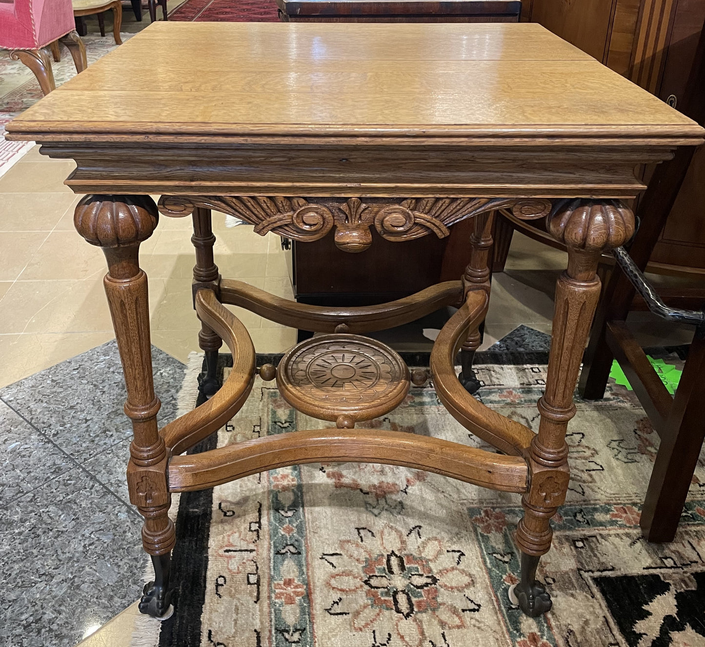 Antique Victorian End Table (STYK4L)