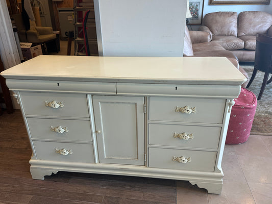 Dressers & Chests of Drawers – The Perfect Thing