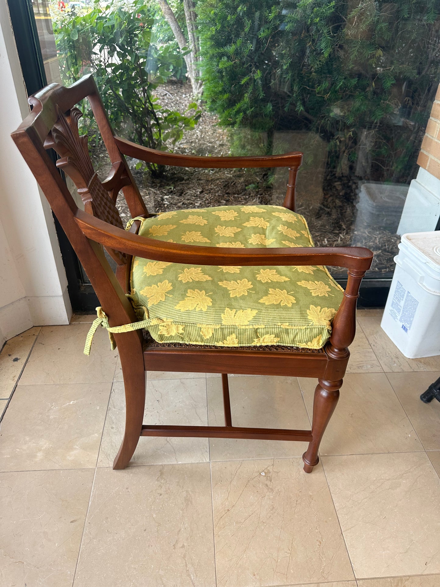 British Colonial Pineapple Caned Chair (JHNWF7)