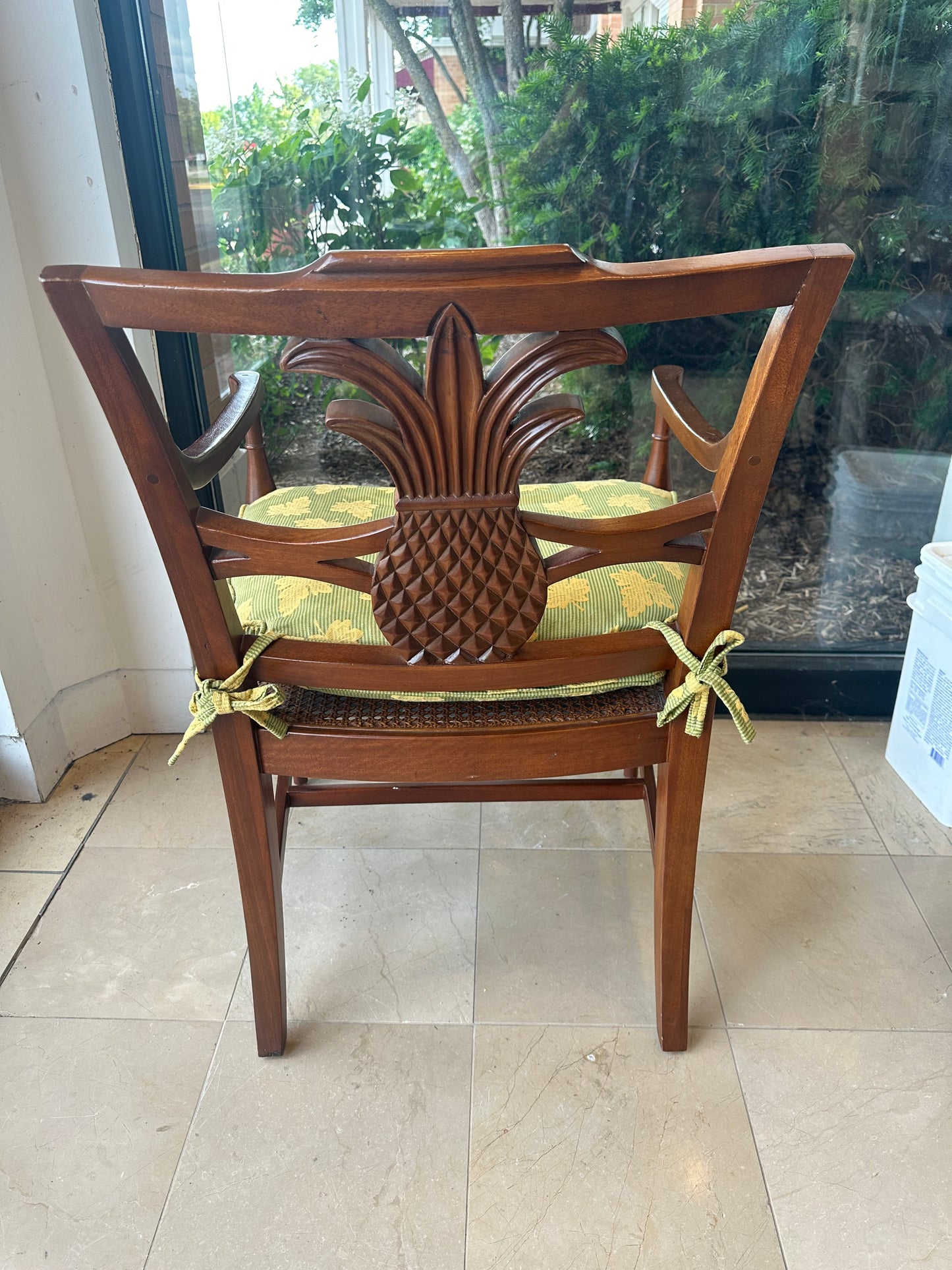 British Colonial Pineapple Caned Chair (JHNWF7)