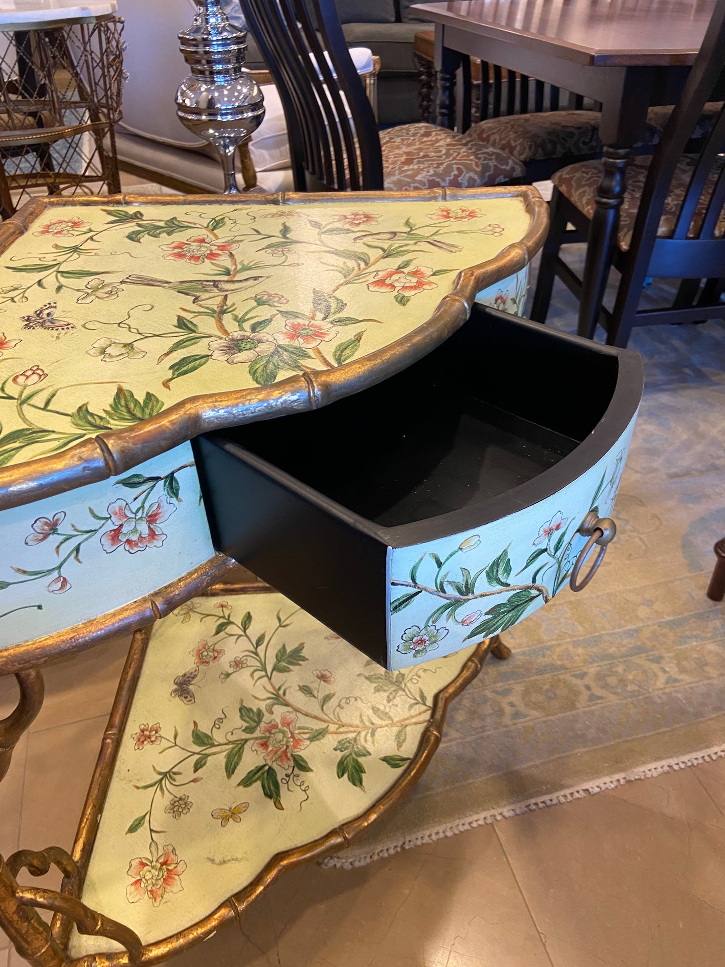 Tole Painted Floral Corner Table (CKQE3W)