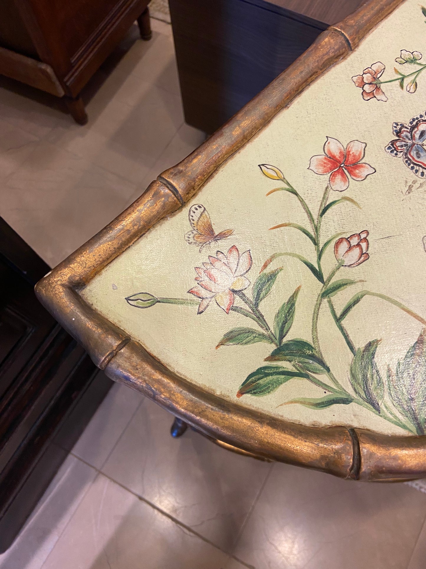 Tole Painted Floral Corner Table (CKQE3W)