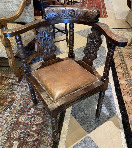 Antique 1800s Dutch Carved Corner Chair (HKECT1)