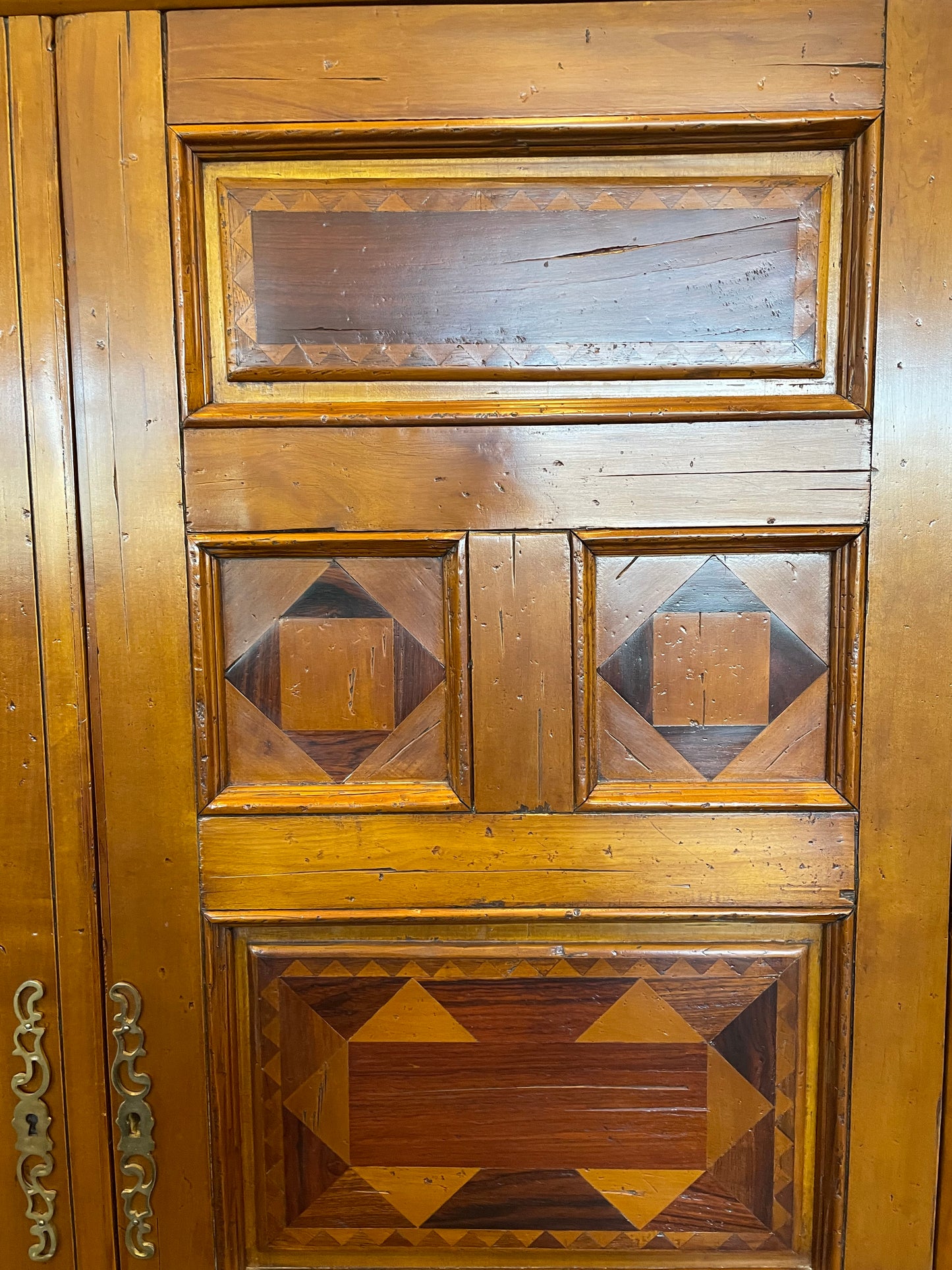 Walter E. Smith Inlayed Armoire (AHJ5SJ)