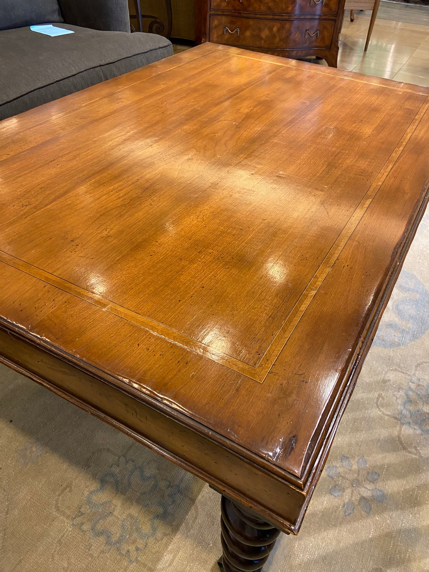 Baker Inlaid Turned Leg Coffee Table (6AVYD4)