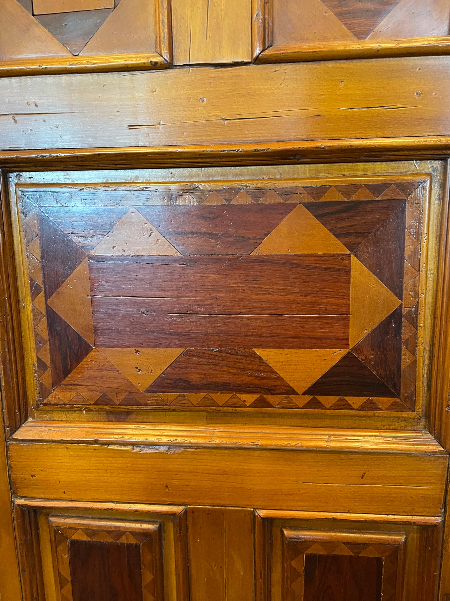 Walter E. Smith Inlayed Armoire (AHJ5SJ)