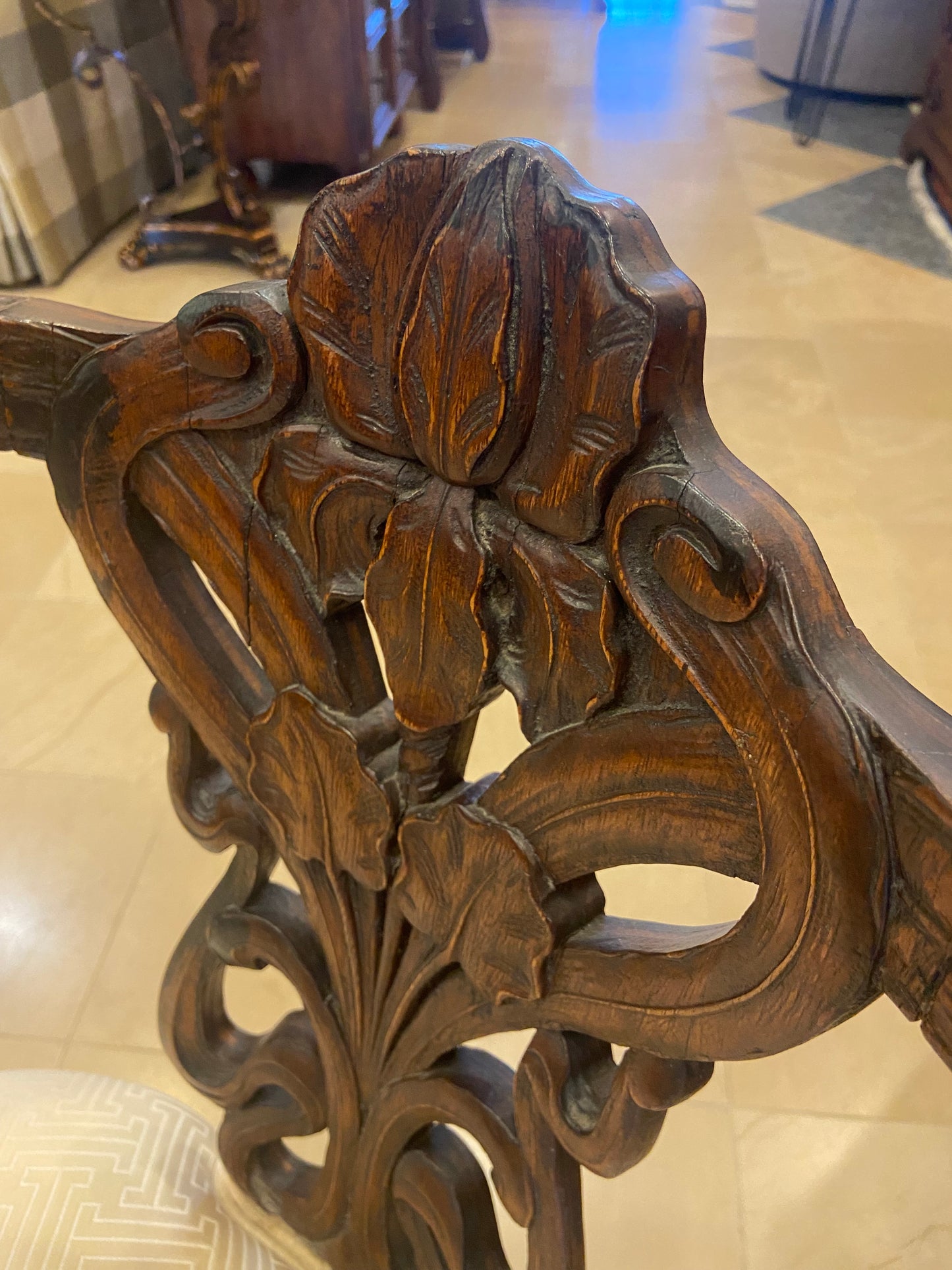 Antique Art Nouveau Corner Chair (BDNTRQ)