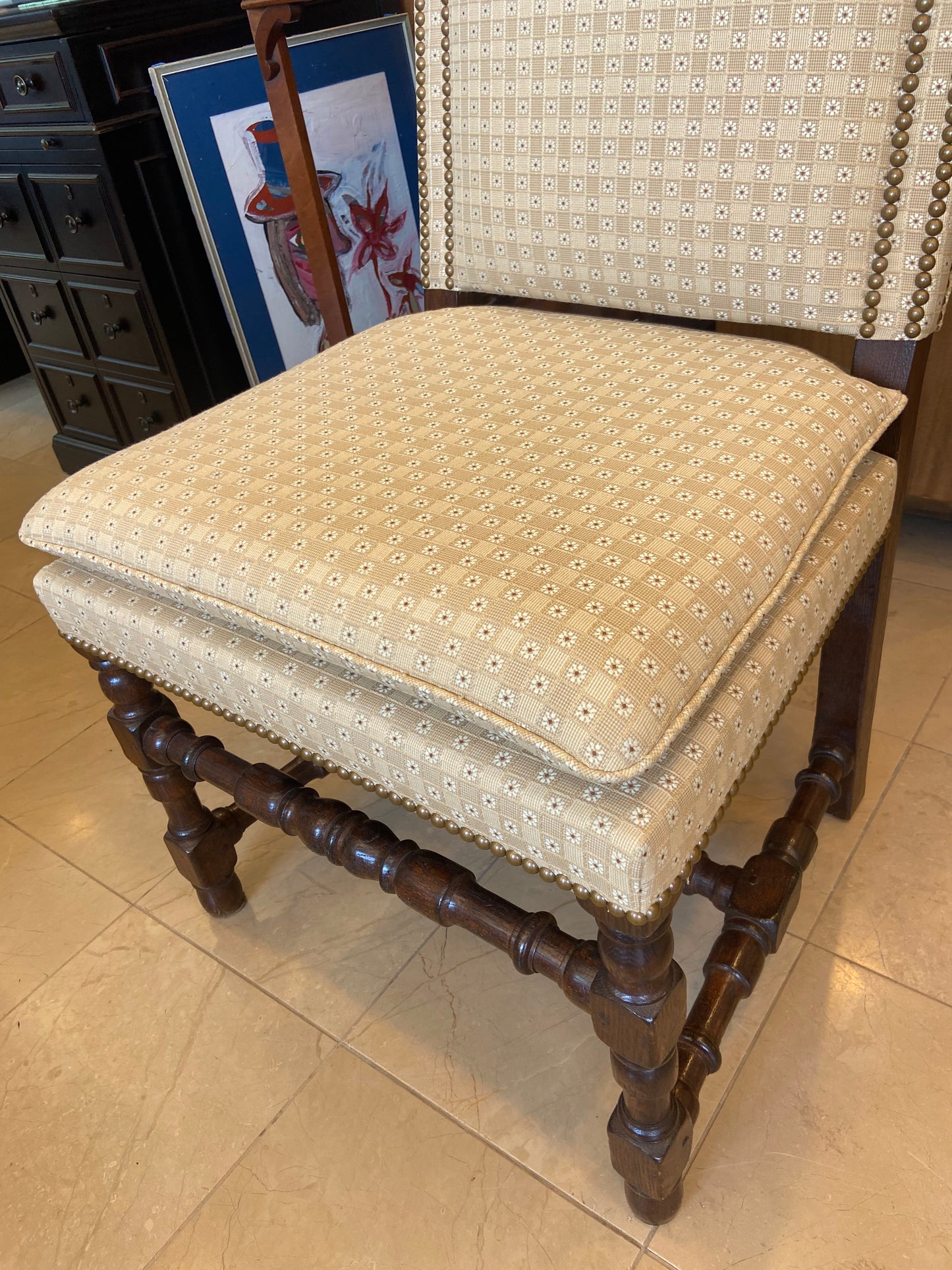 Cream Upholstered Side Chair (1JYQTS)