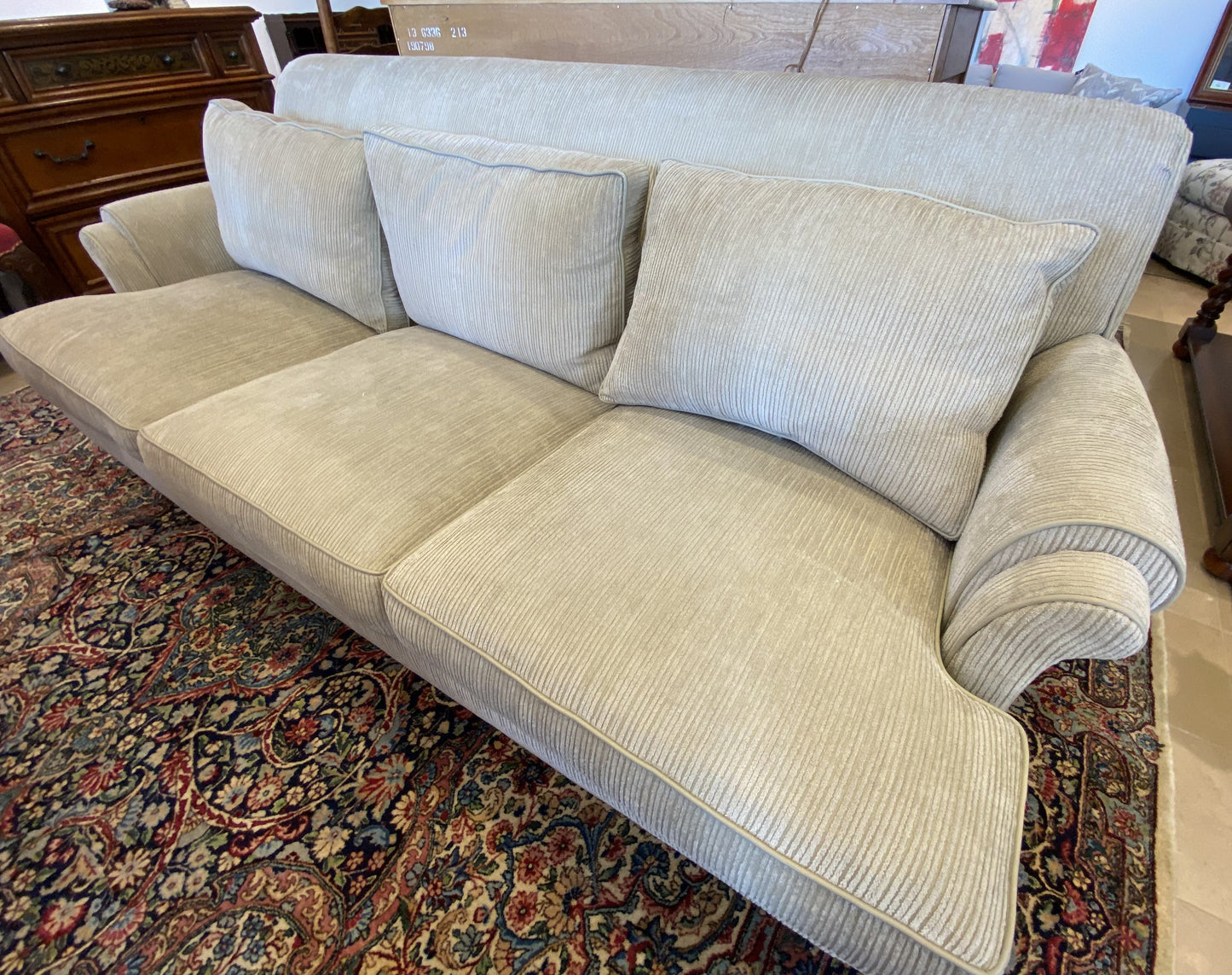 Baker White Corduroy Three-Seat Sofa (GT7E4L)