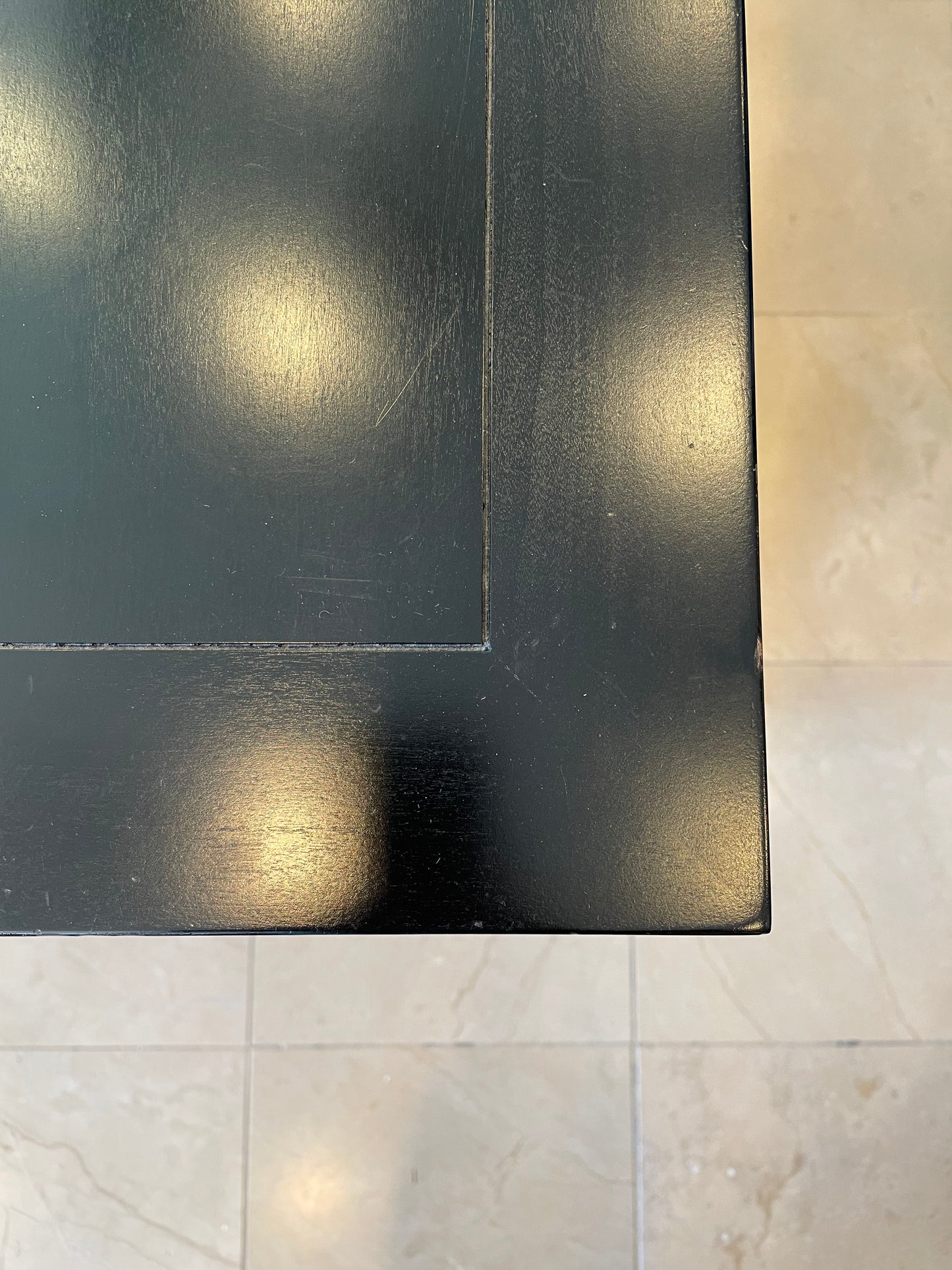 Black End Table AS IS (QZ54XZ)