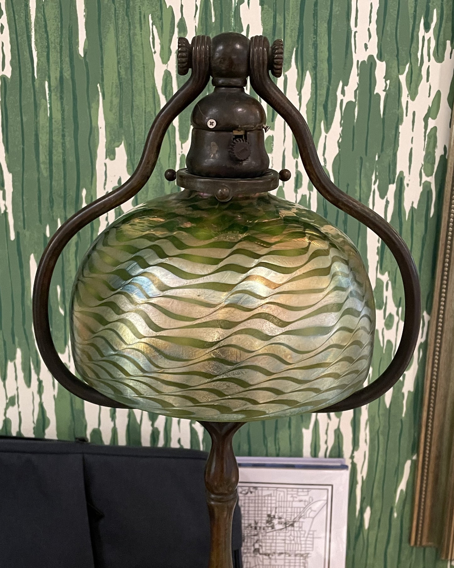 Tiffany Studios Damascene 425 Lamp (5JGTLS)