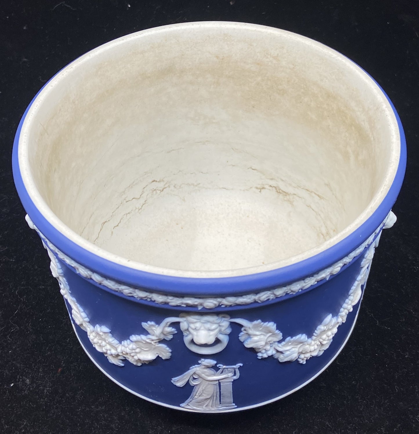 Wedgewood Jasperware Antique Cobalt Cache Pot (FUTDGG)