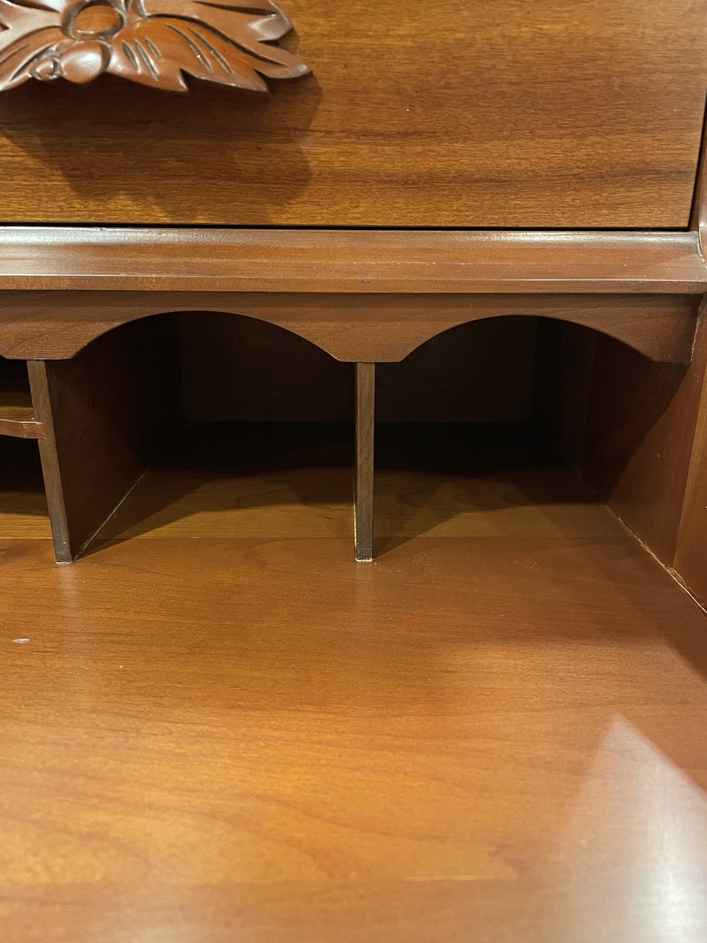 Carl Forslund Secretary Desk (FJ5RNB)