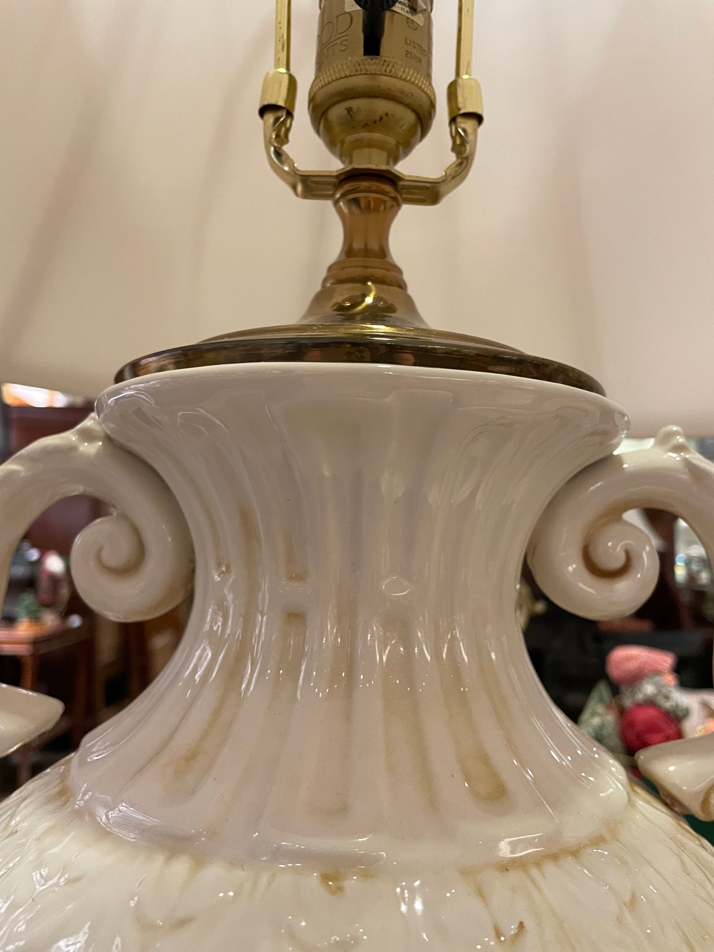 Pair of Wildwood Ceramic Lamps (X2KQPT)