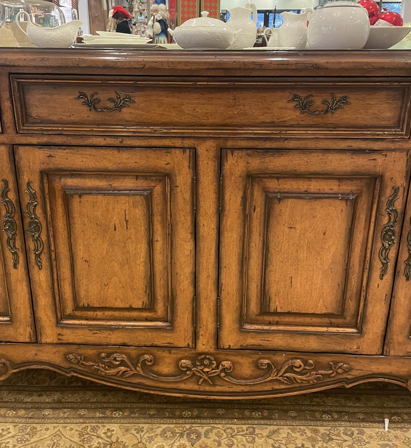 Fremarc French Provincial Buffet (5UA39A)