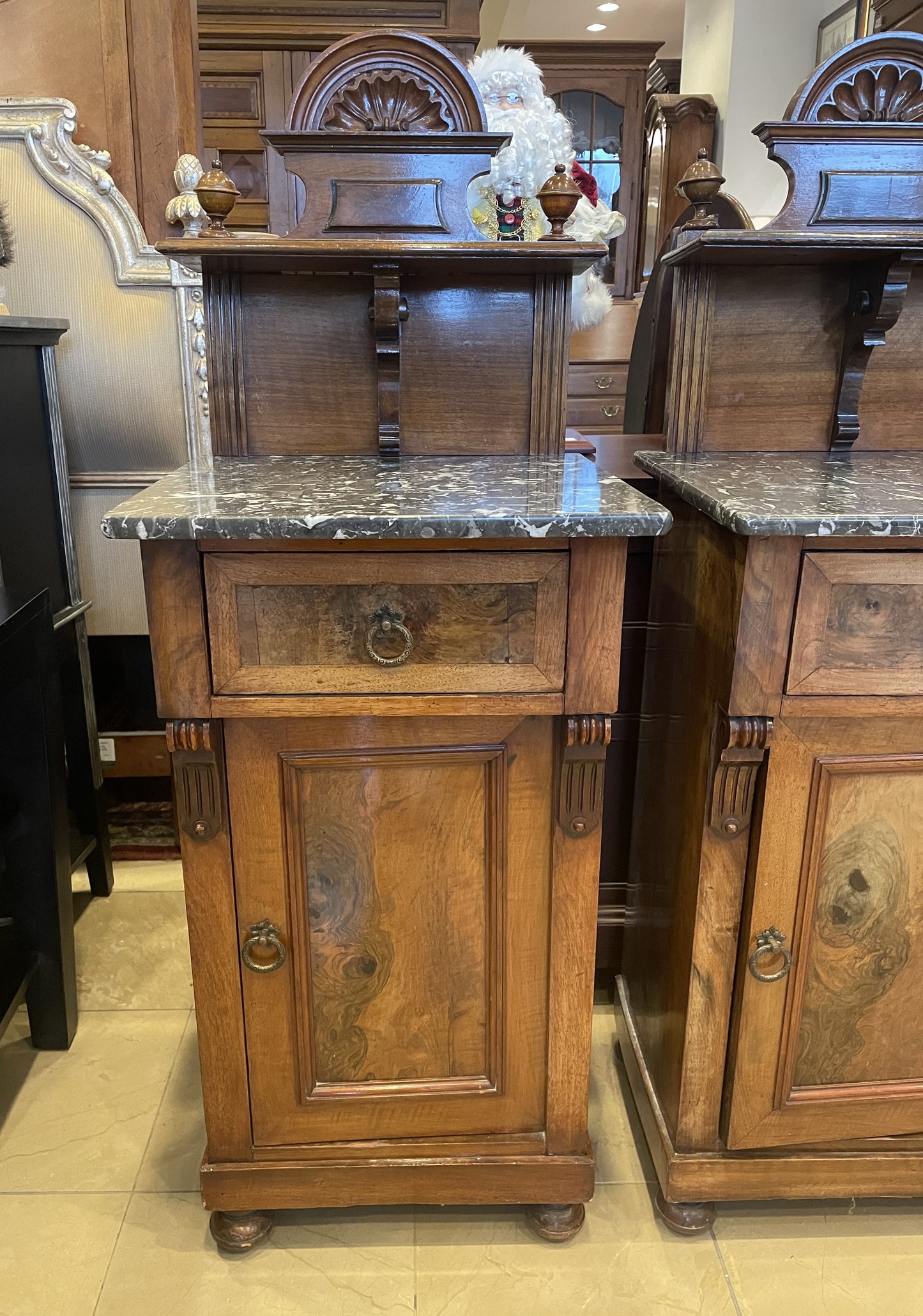 Pair of Victorian Nightstands AS IS (4XW3DY)