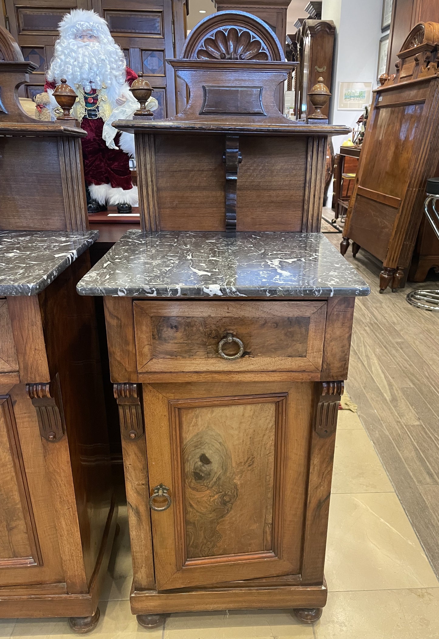 Pair of Victorian Nightstands AS IS (4XW3DY)