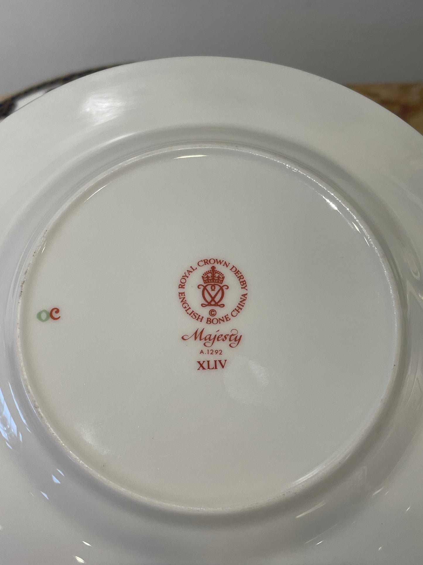 Royal Crown Derby "Majesty" China Set (RGXRDR)