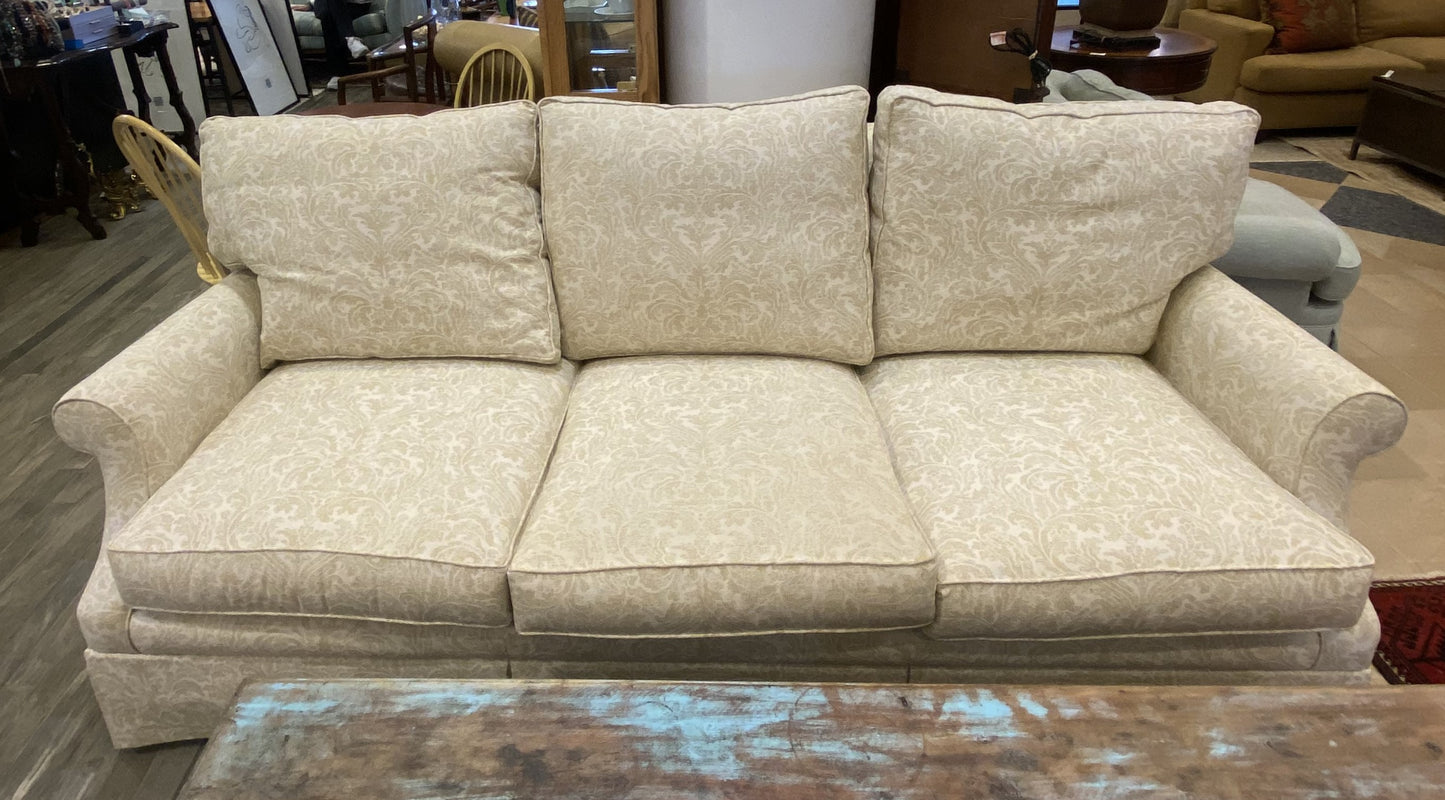 Henredon Three Cushion Sofa (E3AWUQ)