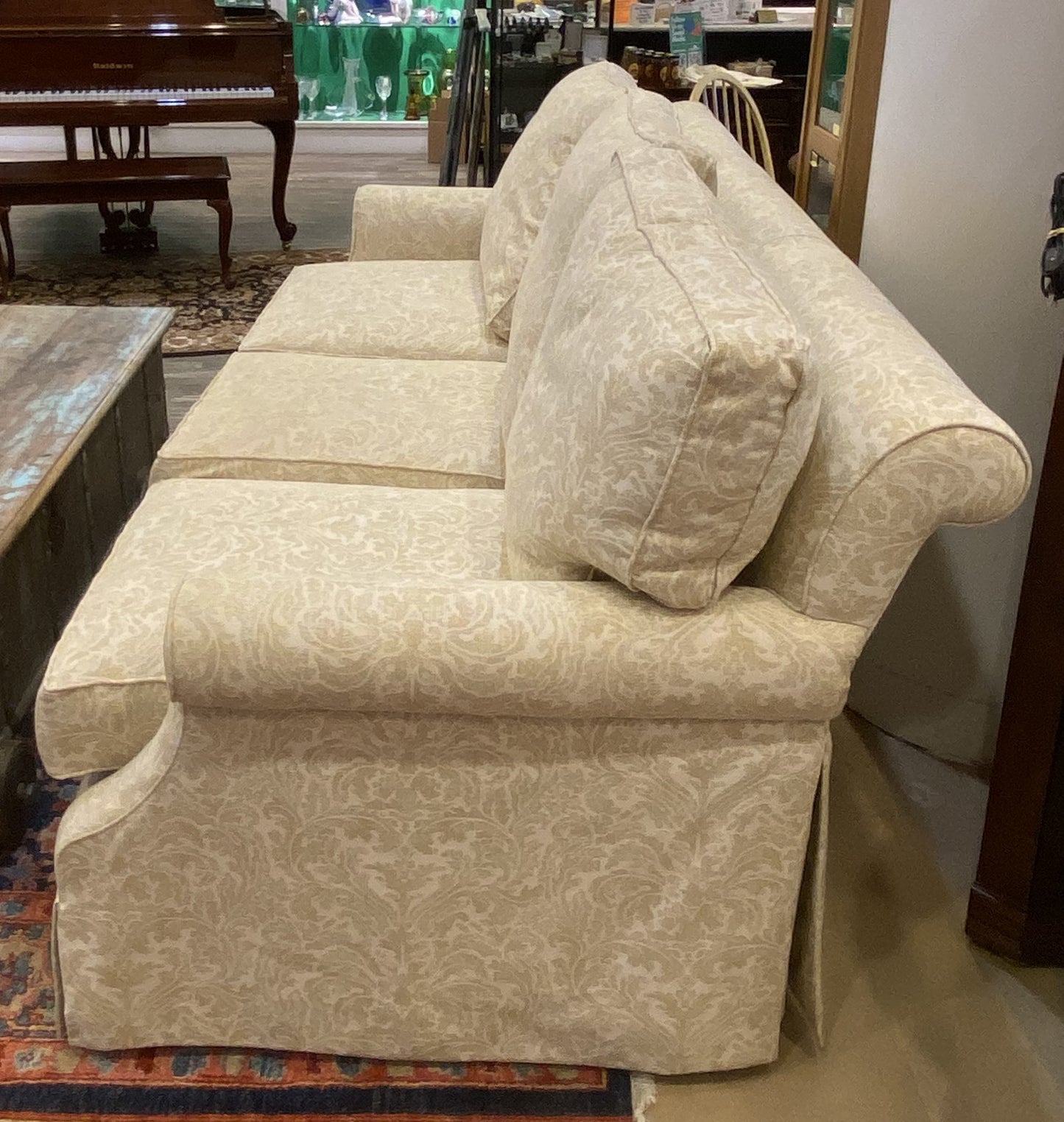 Henredon Three Cushion Sofa (E3AWUQ)