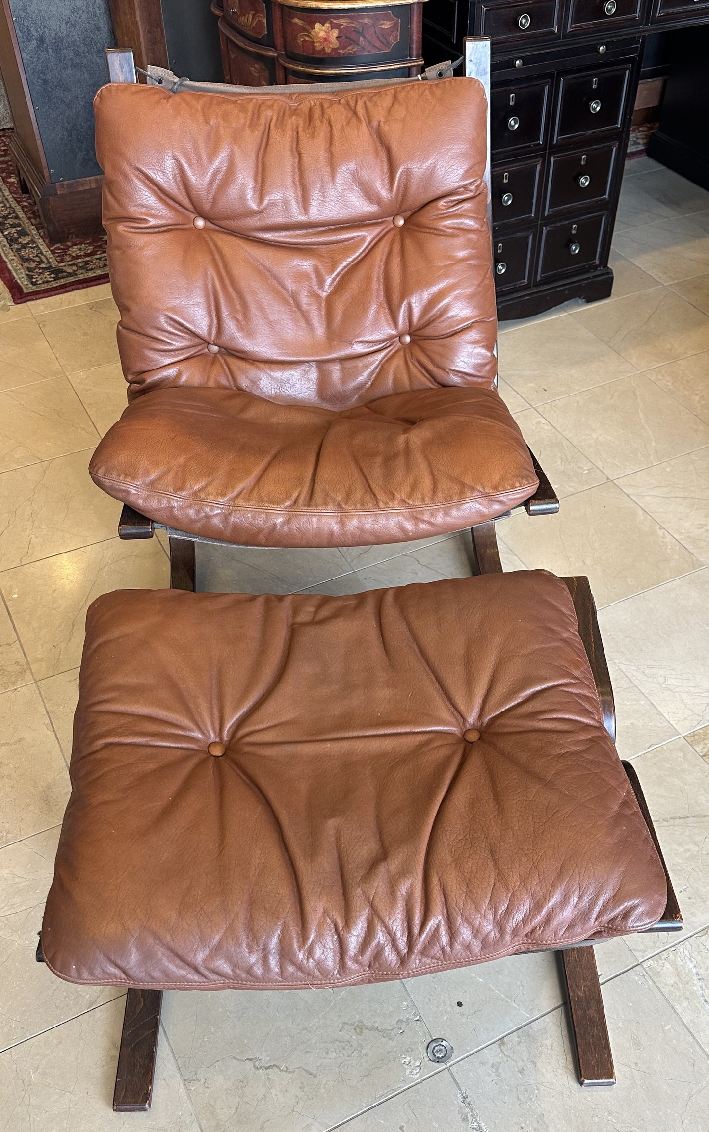 Westnofa Siesta Lounge Chair and Ottoman Set (B4LTPL)