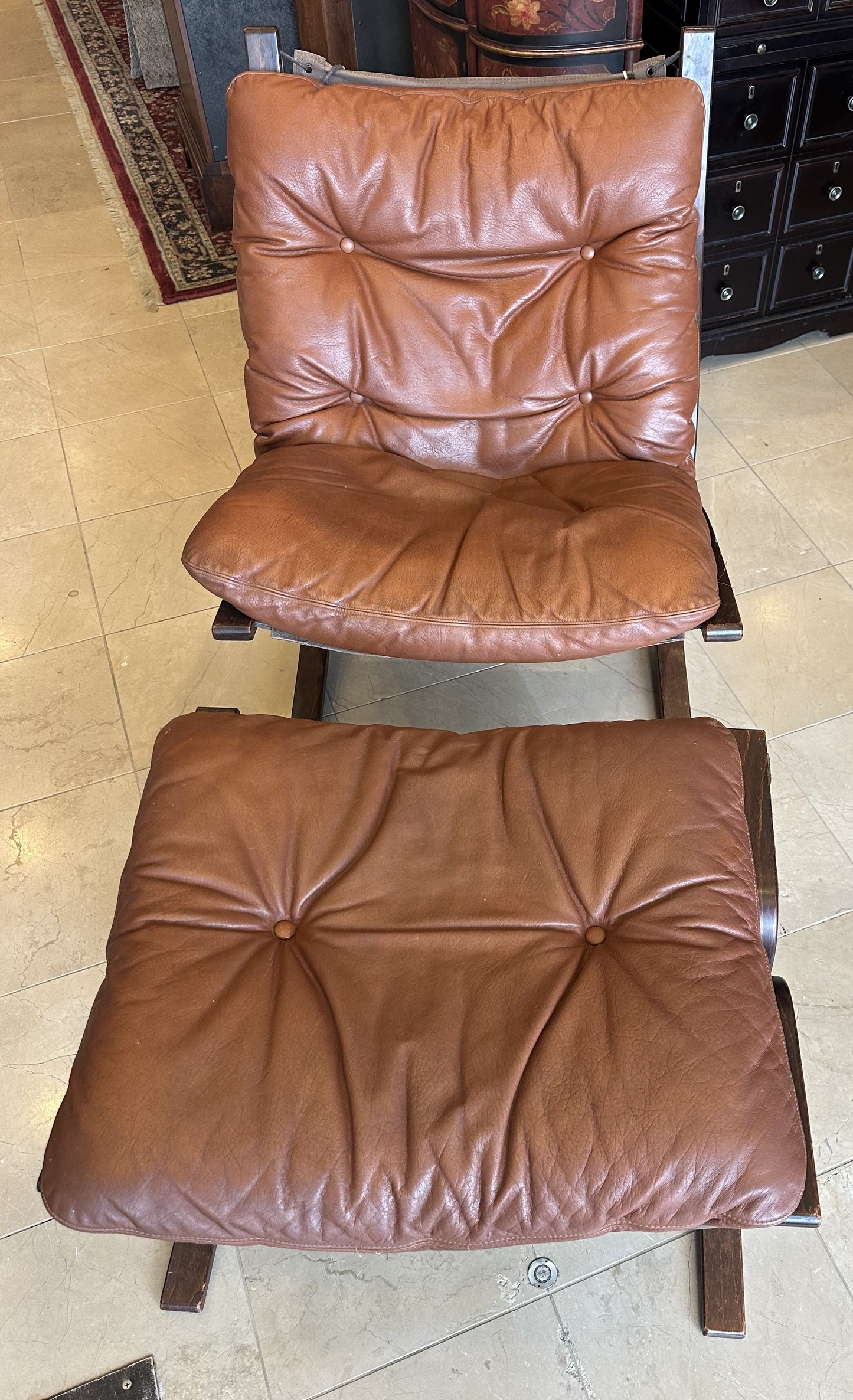 Westnofa Siesta Lounge Chair and Ottoman Set (B4LTPL)