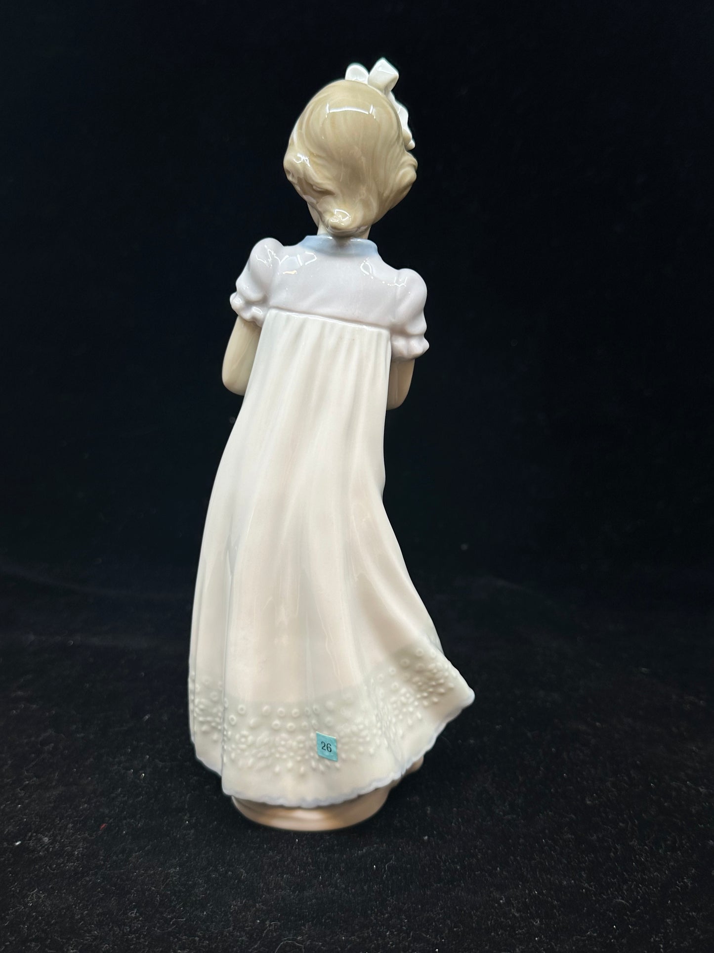 Lladro "Happy Birthday" Figurine #5429 (XQAFJK)