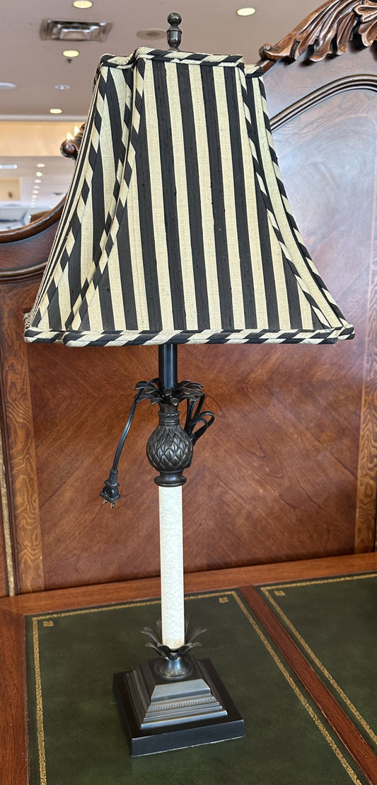 Black and White Pinstripe Table Lamp (86JQVZ)