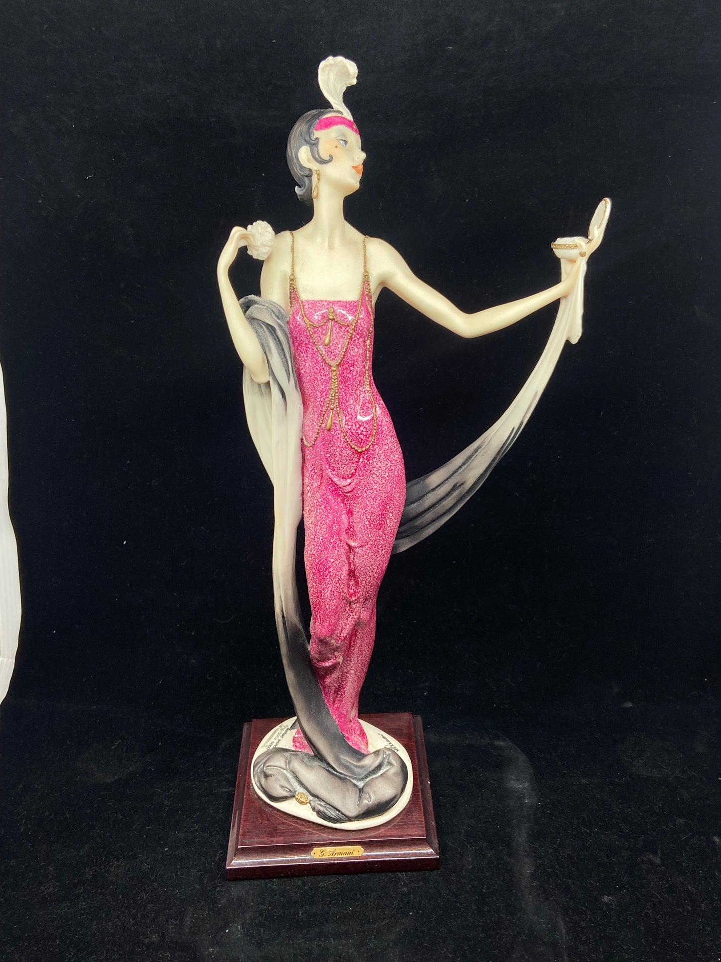 Armani "Lady with Powder Puff" Figurine (WVL6NS)