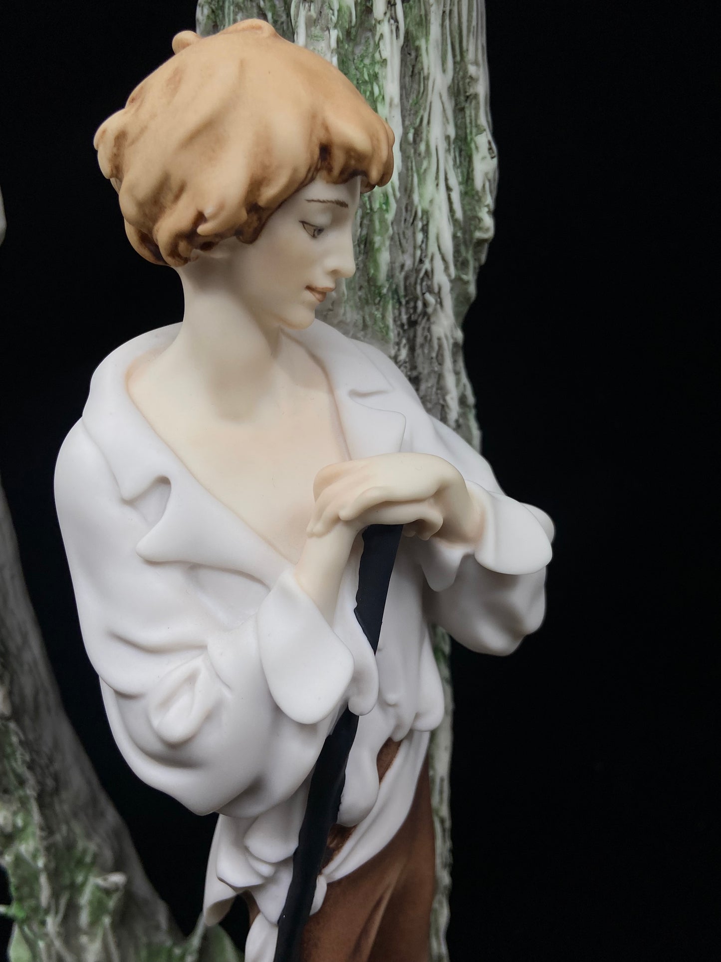 Armani "Boat Trip" Figurine (79QRL3)