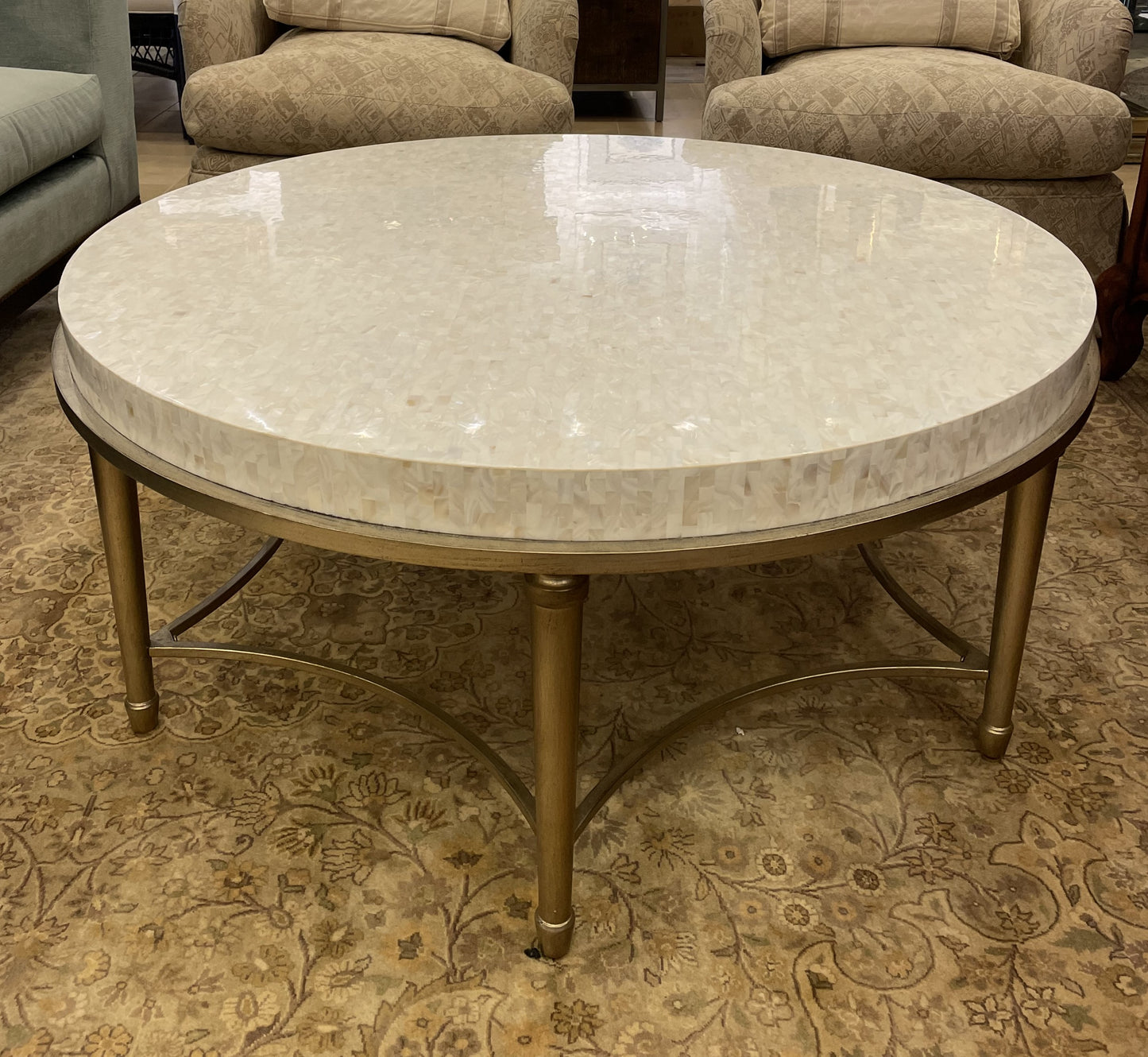 Hooker "Aura Round" Coffee Table with Shell Top (6SCYUG)