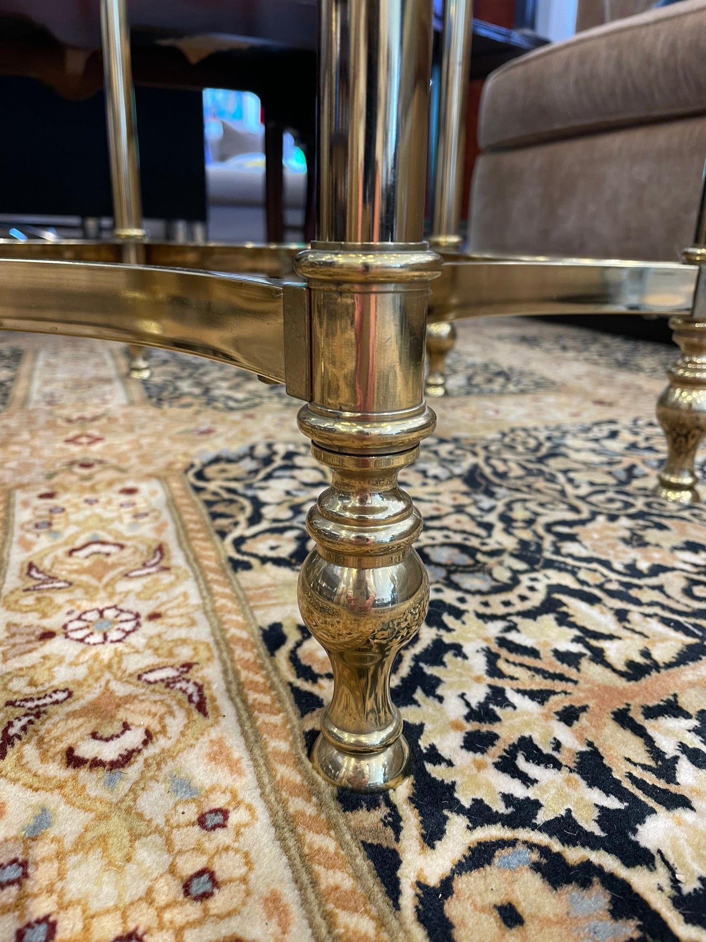 Glass and Brass Coffee Table (9X8QEC)