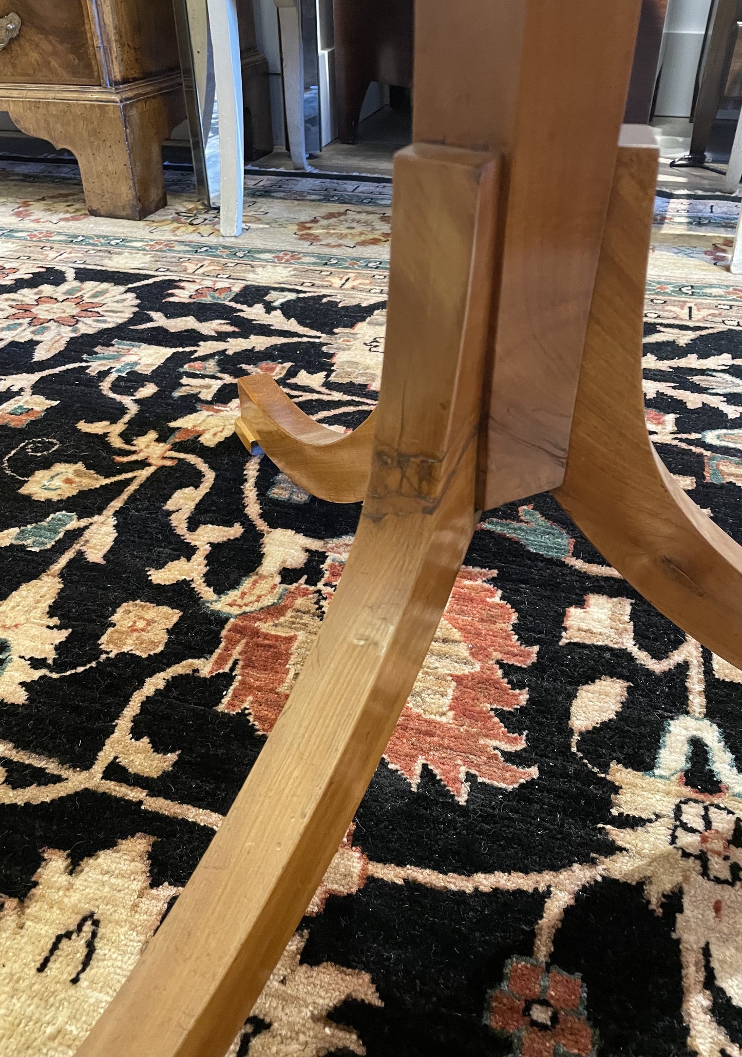 Antique 1800s Biedermeier Tilt-Top Table (X213VZ)