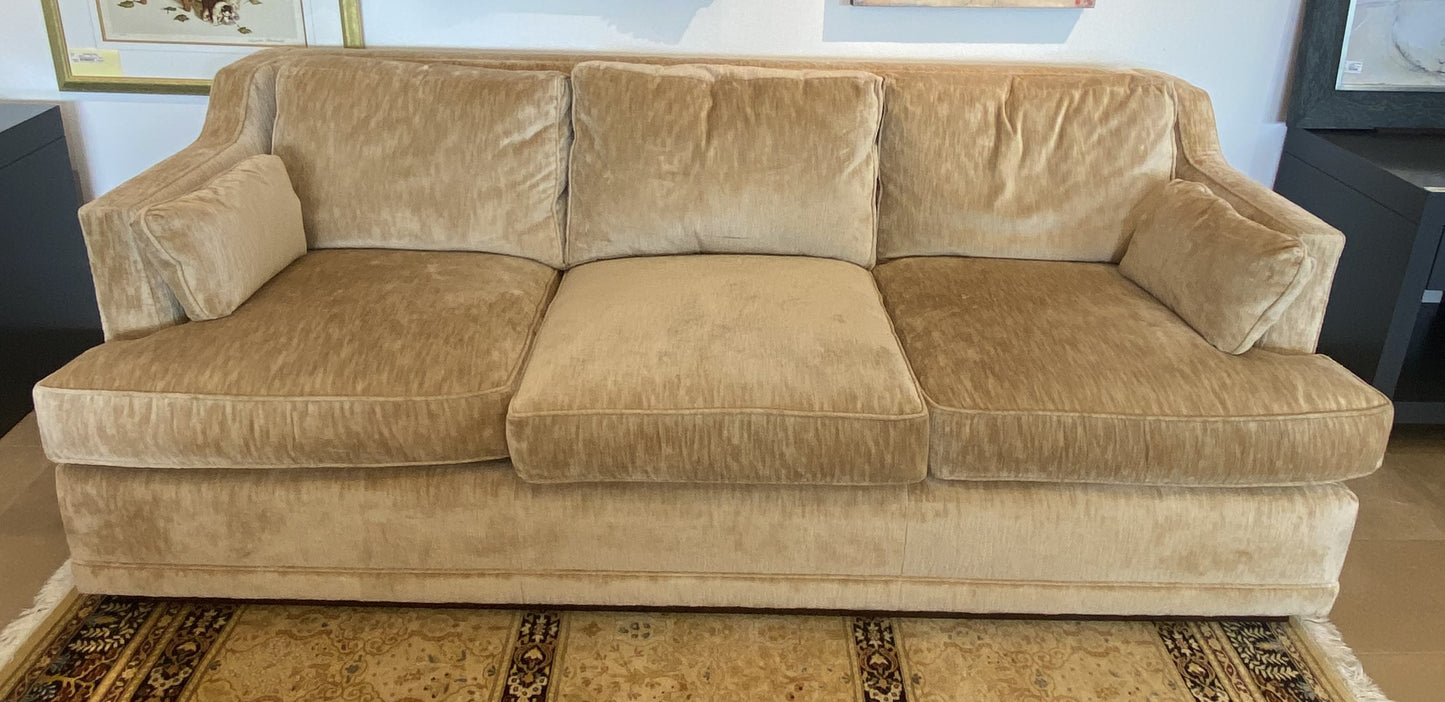 Baker Velvet Gold Sofa (76Q7D2)