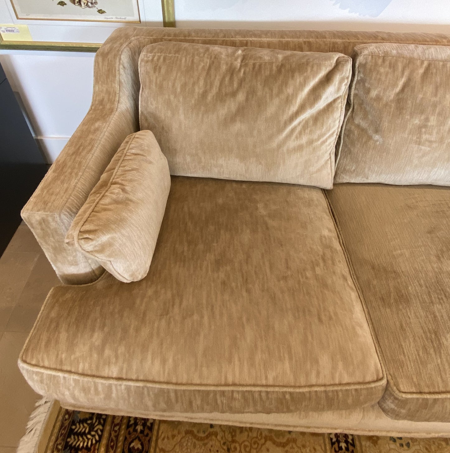 Baker Velvet Gold Sofa (76Q7D2)