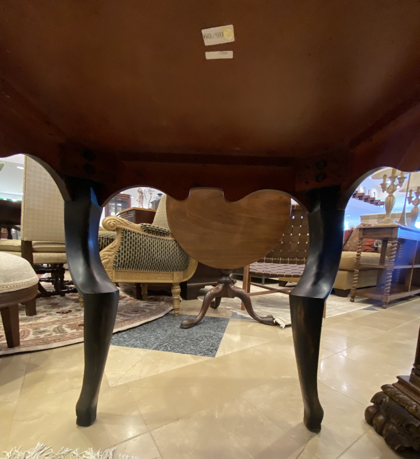 Black & Wood Horse leg table (6HRUDU)